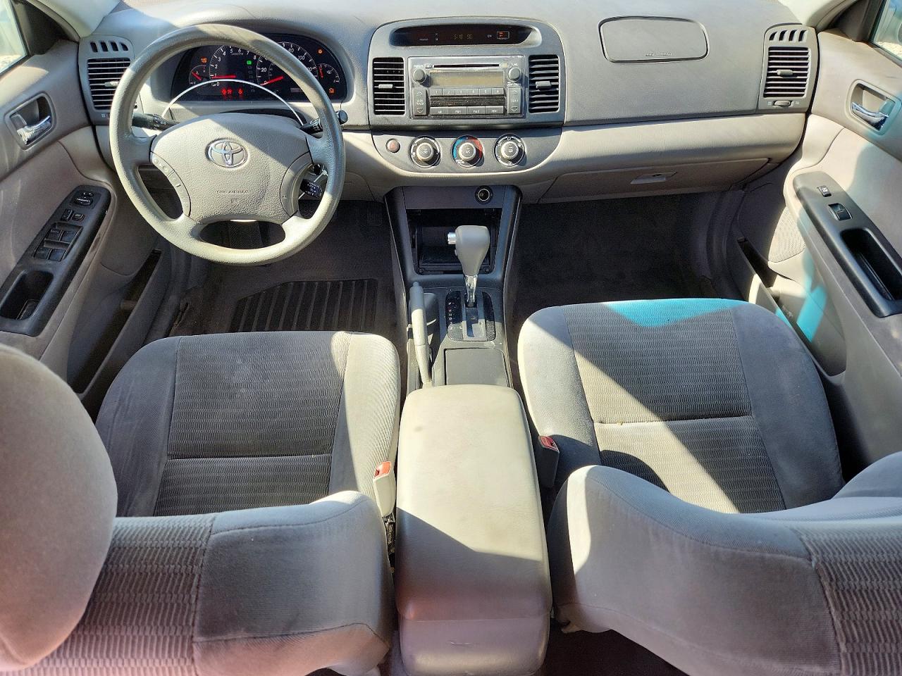 2005 Toyota Camry Le Silver vin: 4T1BE32K45U077136