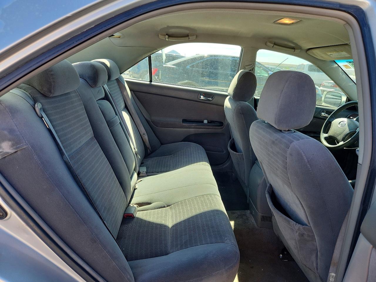 2005 Toyota Camry Le Silver vin: 4T1BE32K45U077136
