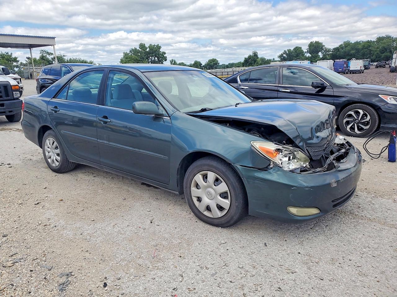 2005 Toyota Camry Le Green vin: 4T1BE32K45U088718