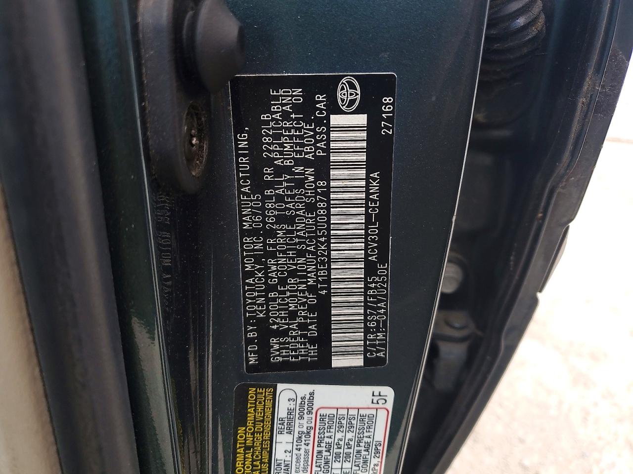 2005 Toyota Camry Le Green vin: 4T1BE32K45U088718