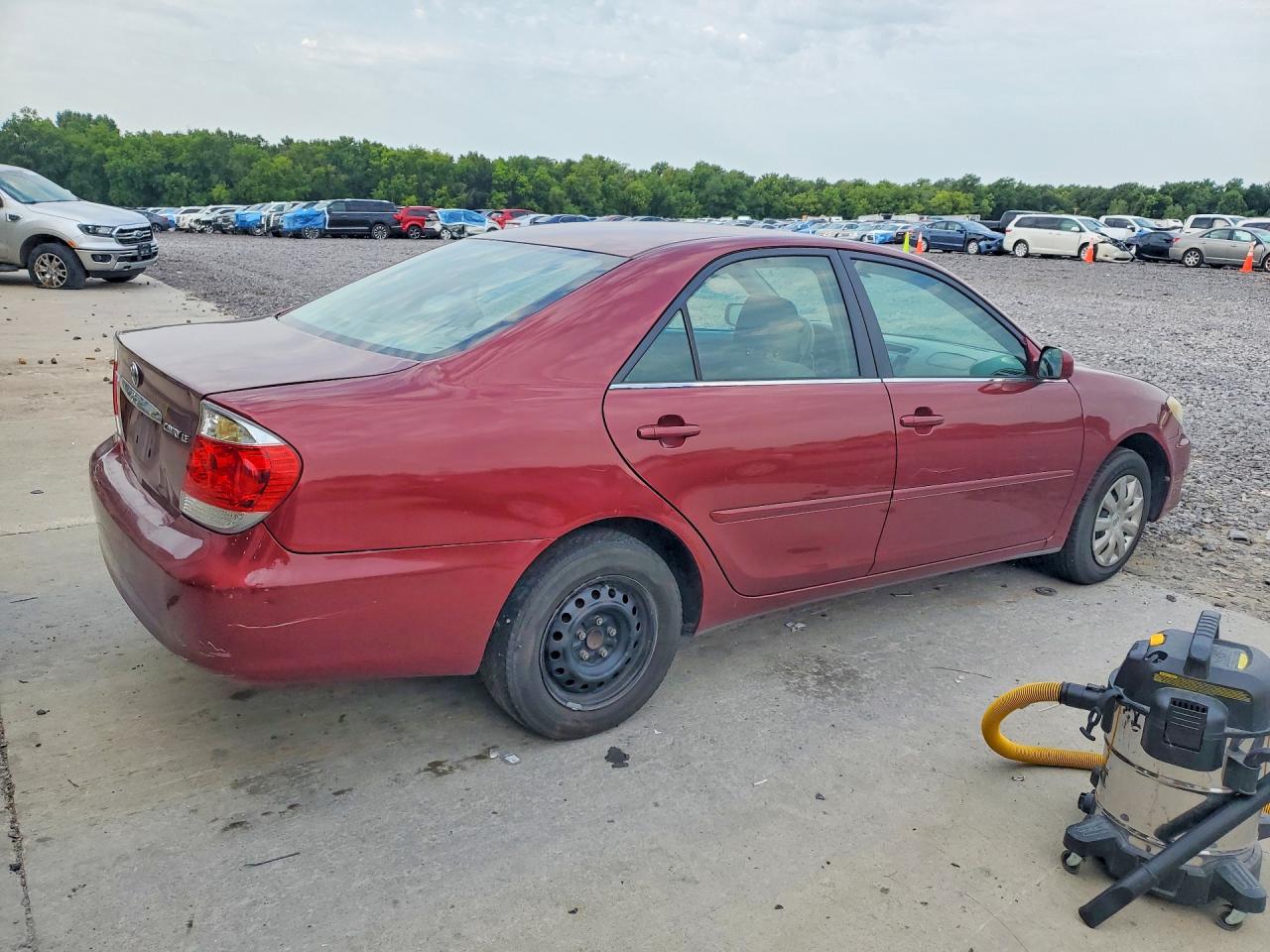 2005 Toyota Camry Le Бордовый vin: 4T1BE32K45U390249