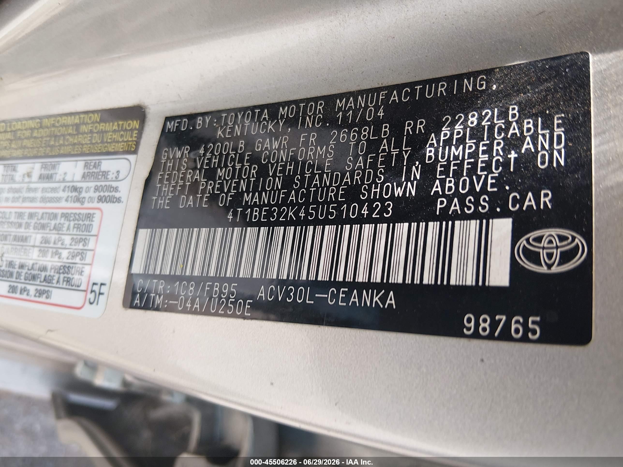 2005 Toyota Camry Le Silver vin: 4T1BE32K45U510423