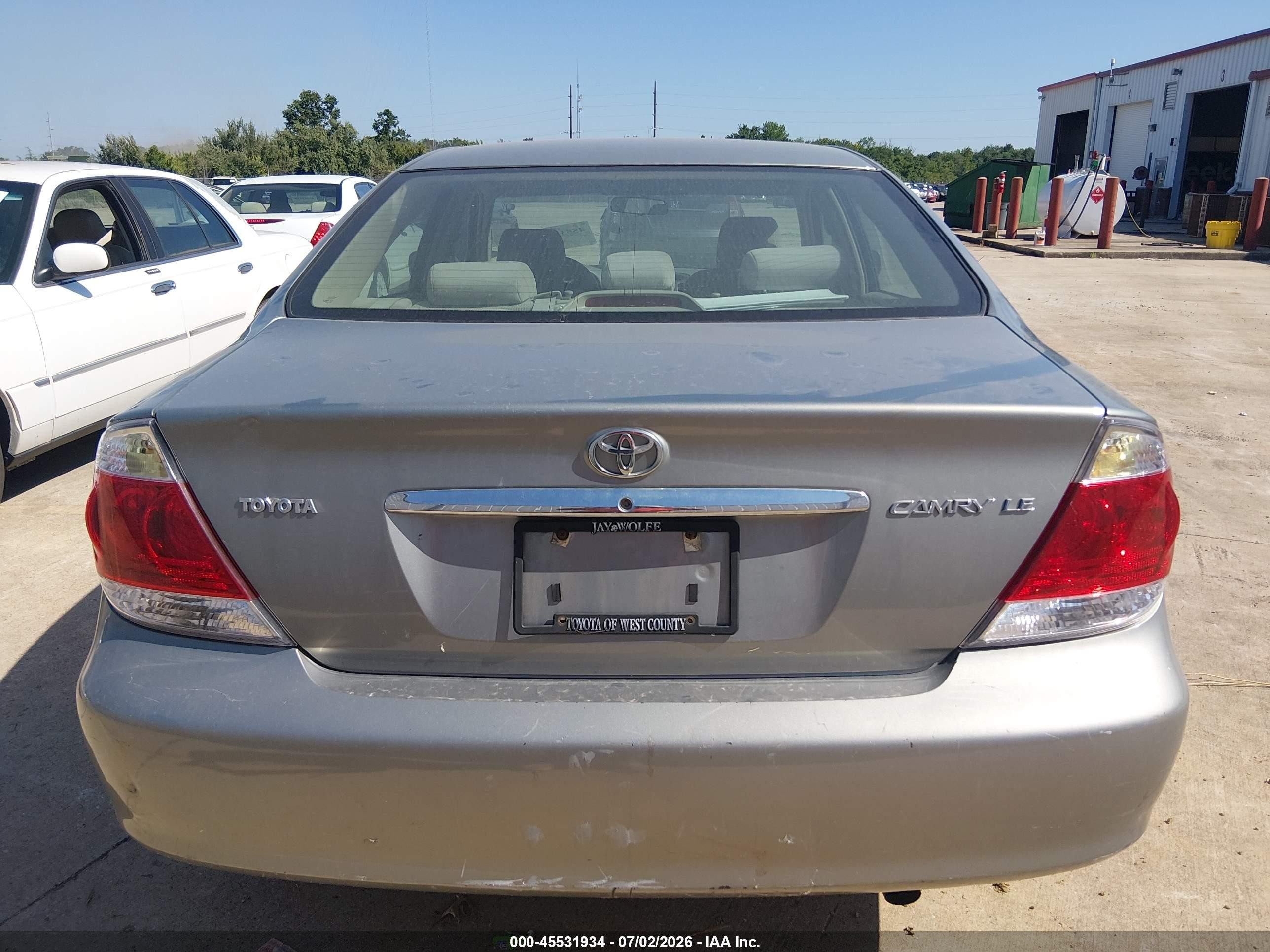 2005 Toyota Camry Le Gray vin: 4T1BE32K45U539176