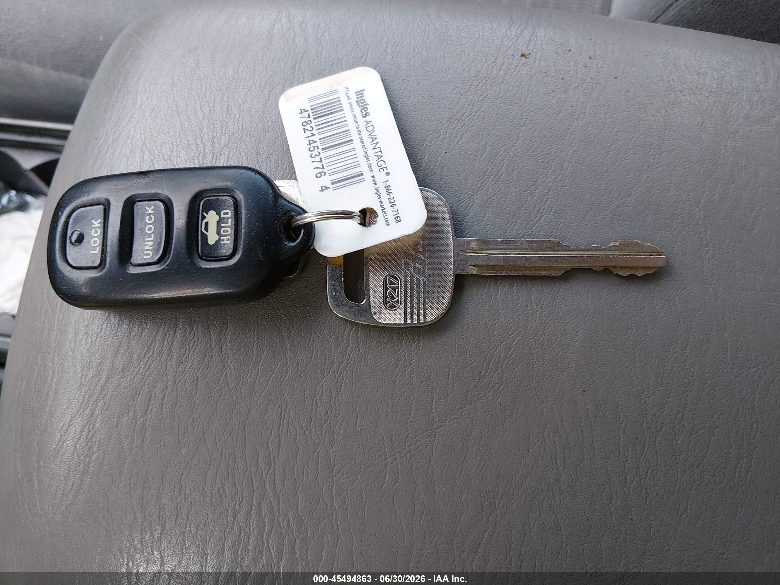 2005 Toyota Camry Le White vin: 4T1BE32K45U611428