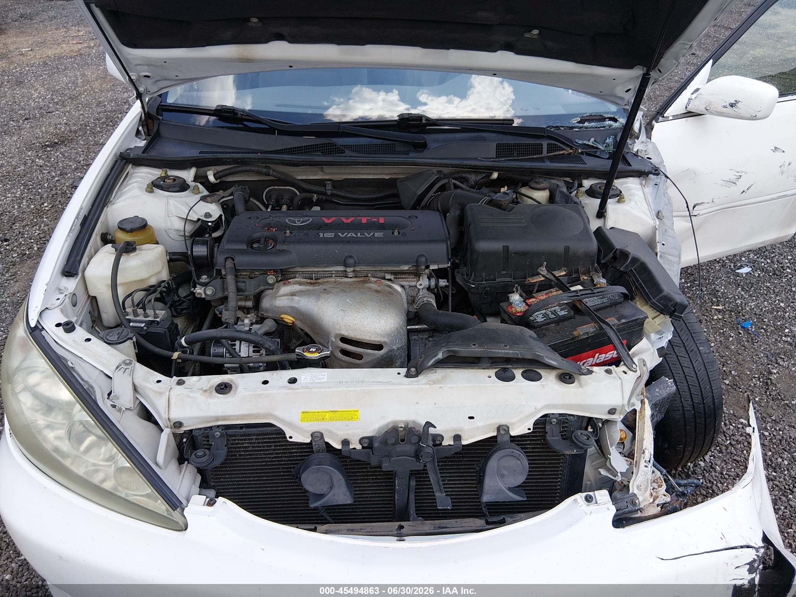 2005 Toyota Camry Le White vin: 4T1BE32K45U611428