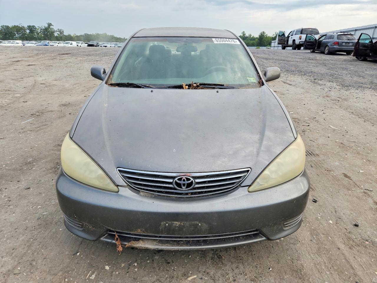 2005 Toyota Camry Le Gray vin: 4T1BE32K45U613907