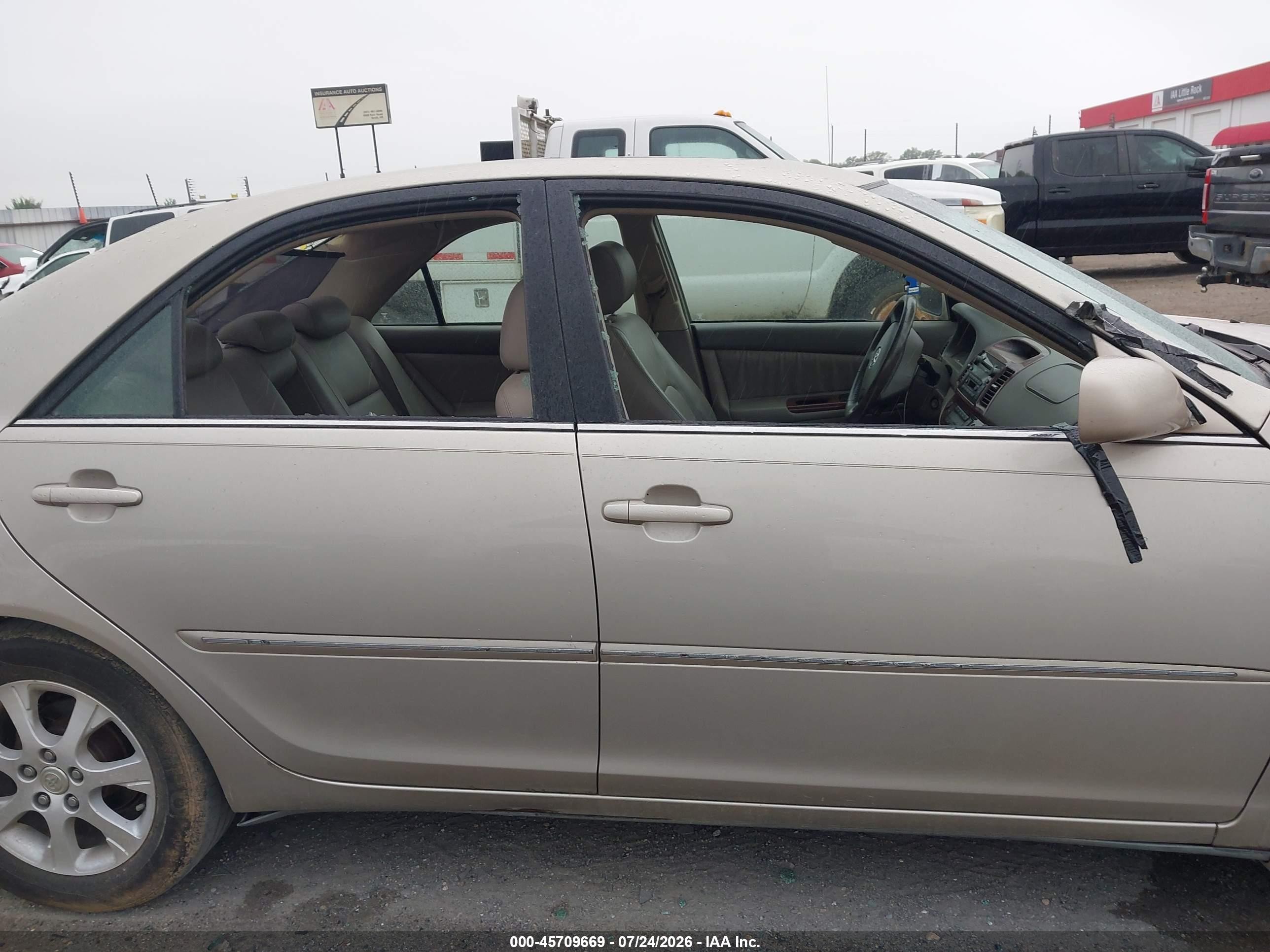 2005 Toyota Camry Xle Gold vin: 4T1BE32K45U619867