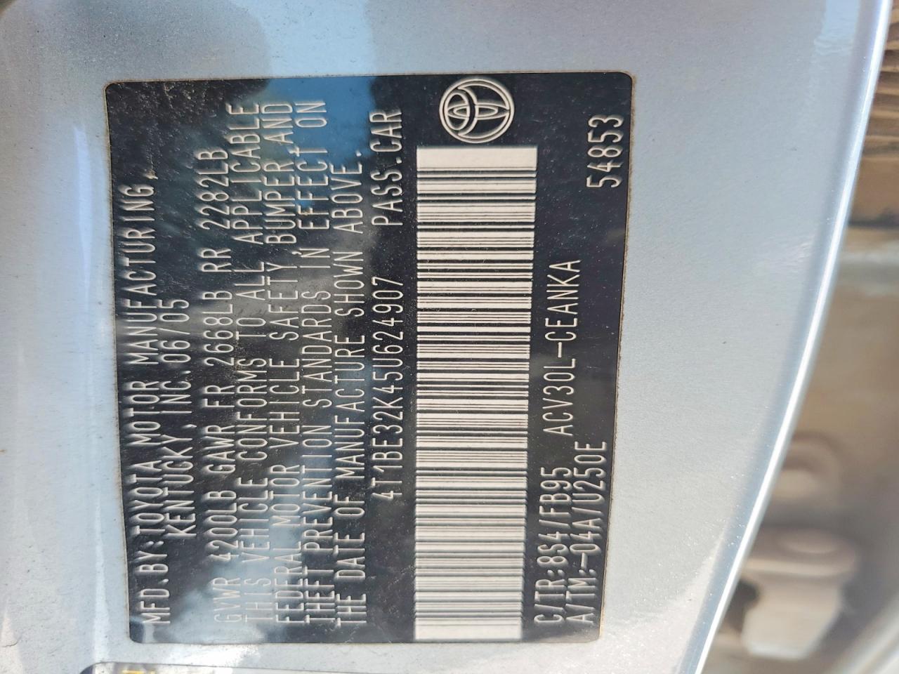2005 Toyota Camry Le Blue vin: 4T1BE32K45U624907