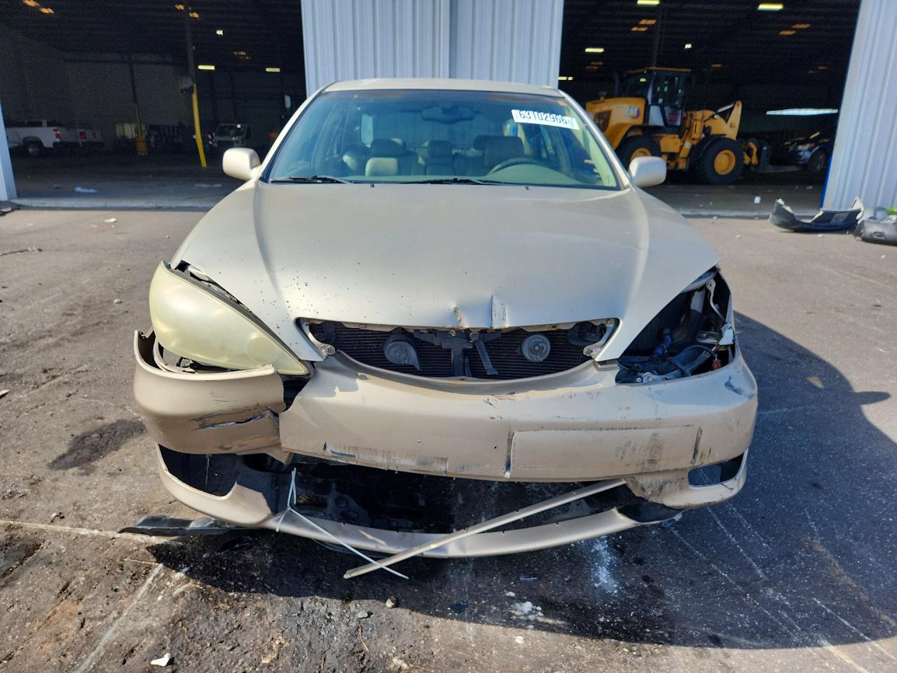 2005 Toyota Camry Xle Gold vin: 4T1BE32K45U947578