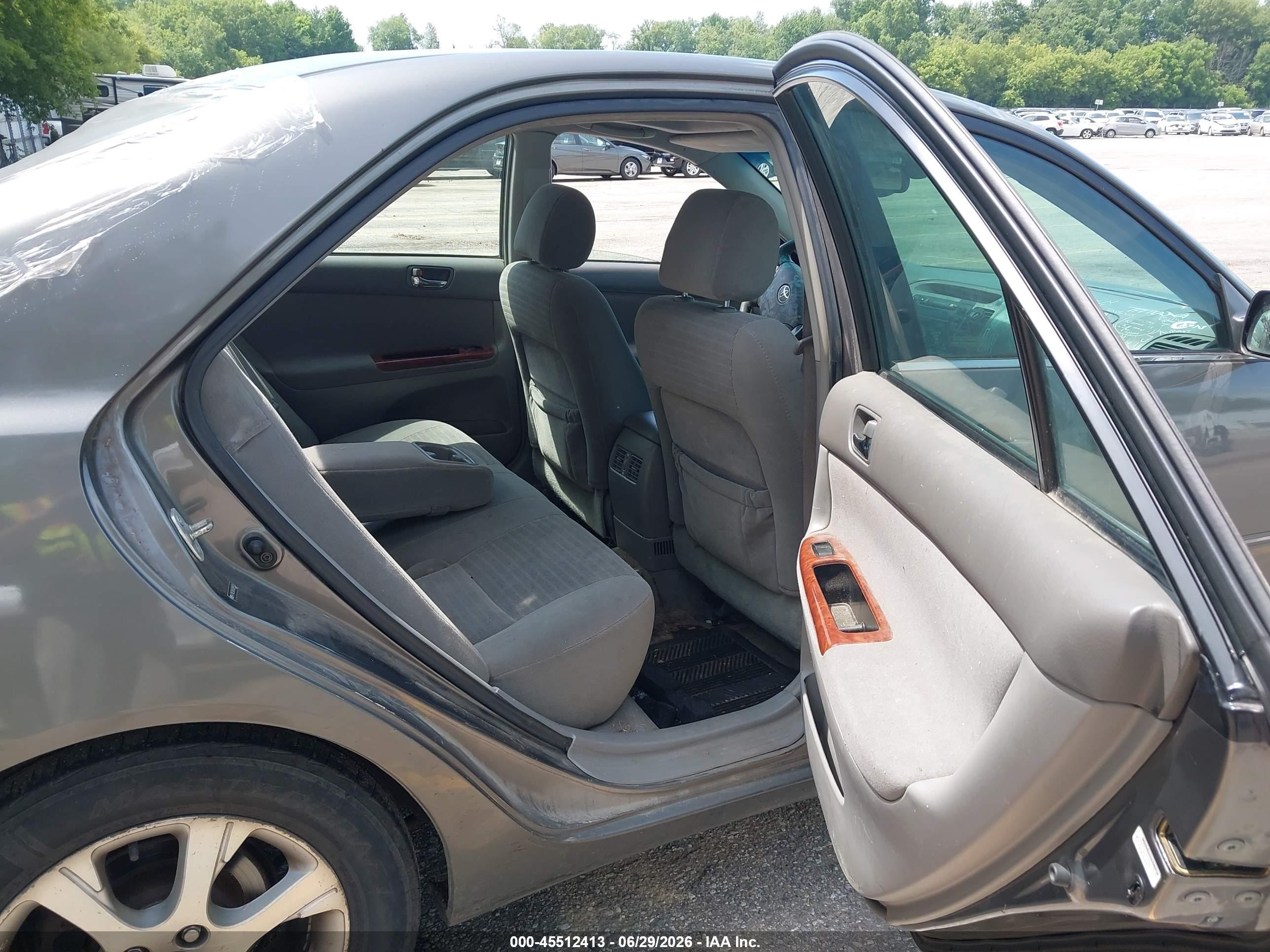 2005 Toyota Camry Xle Серый vin: 4T1BE32K45U991533