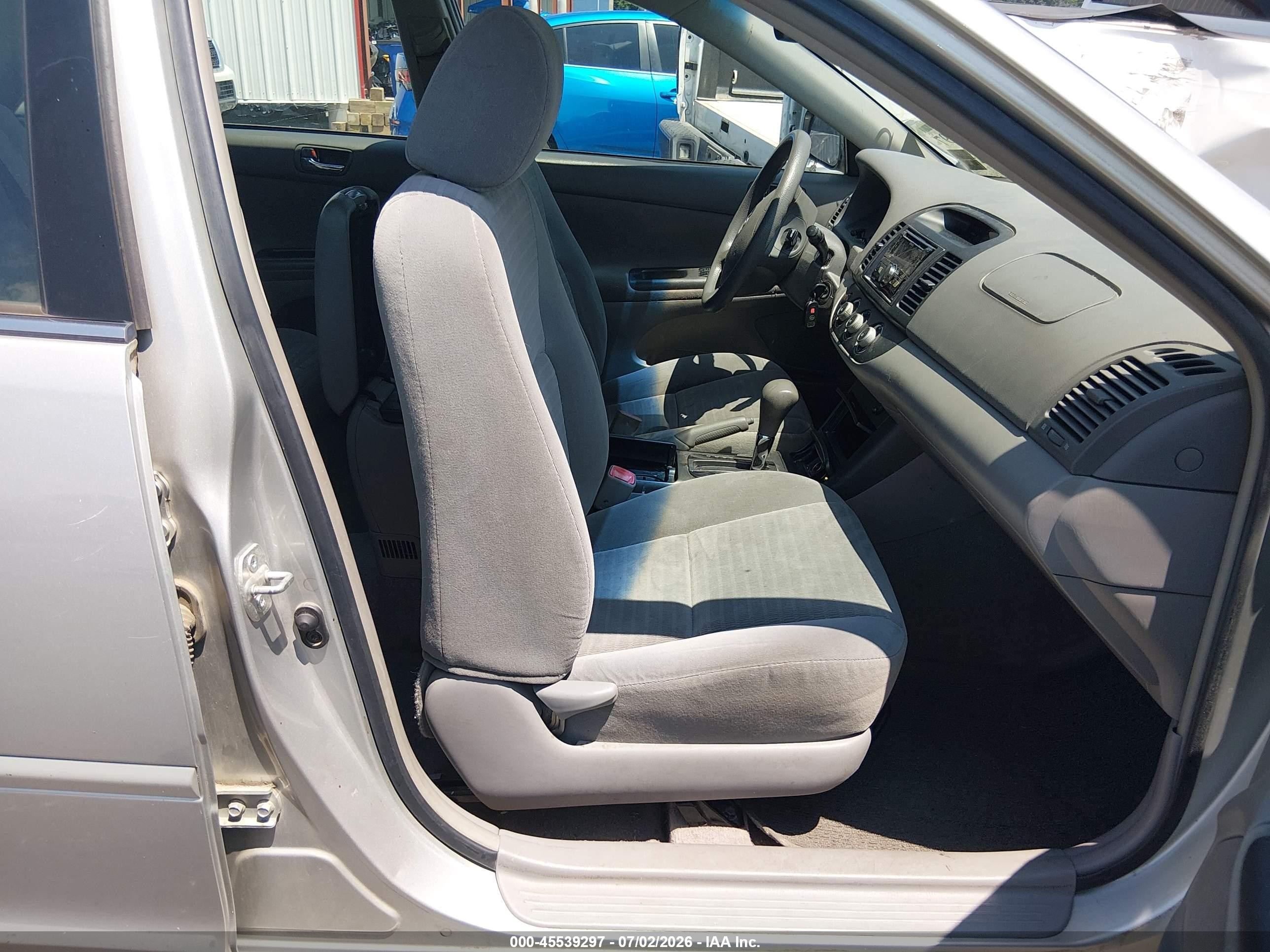 2006 Toyota Camry Le Серый vin: 4T1BE32K46U111609