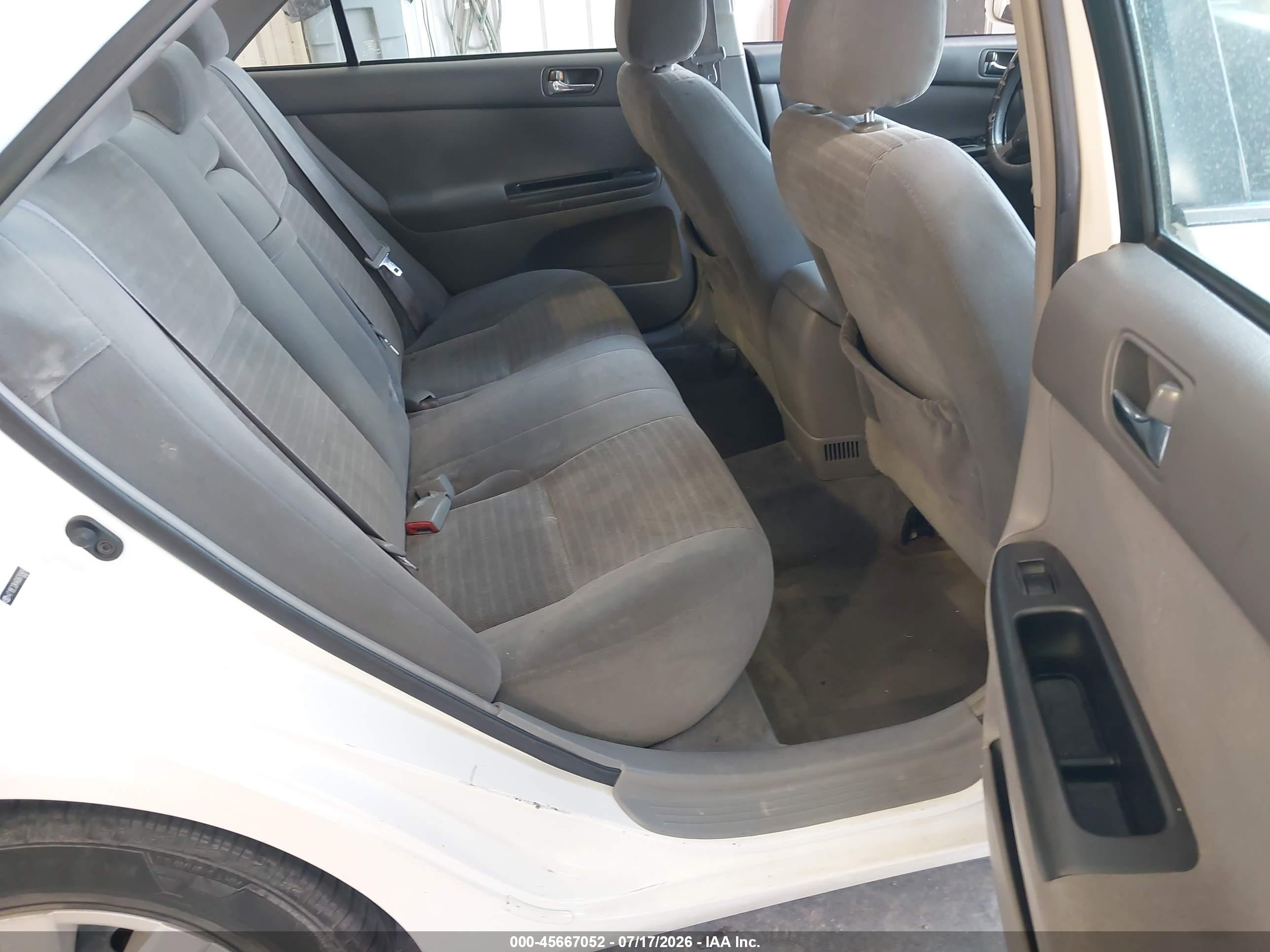 2006 Toyota Camry Le White vin: 4T1BE32K46U676989