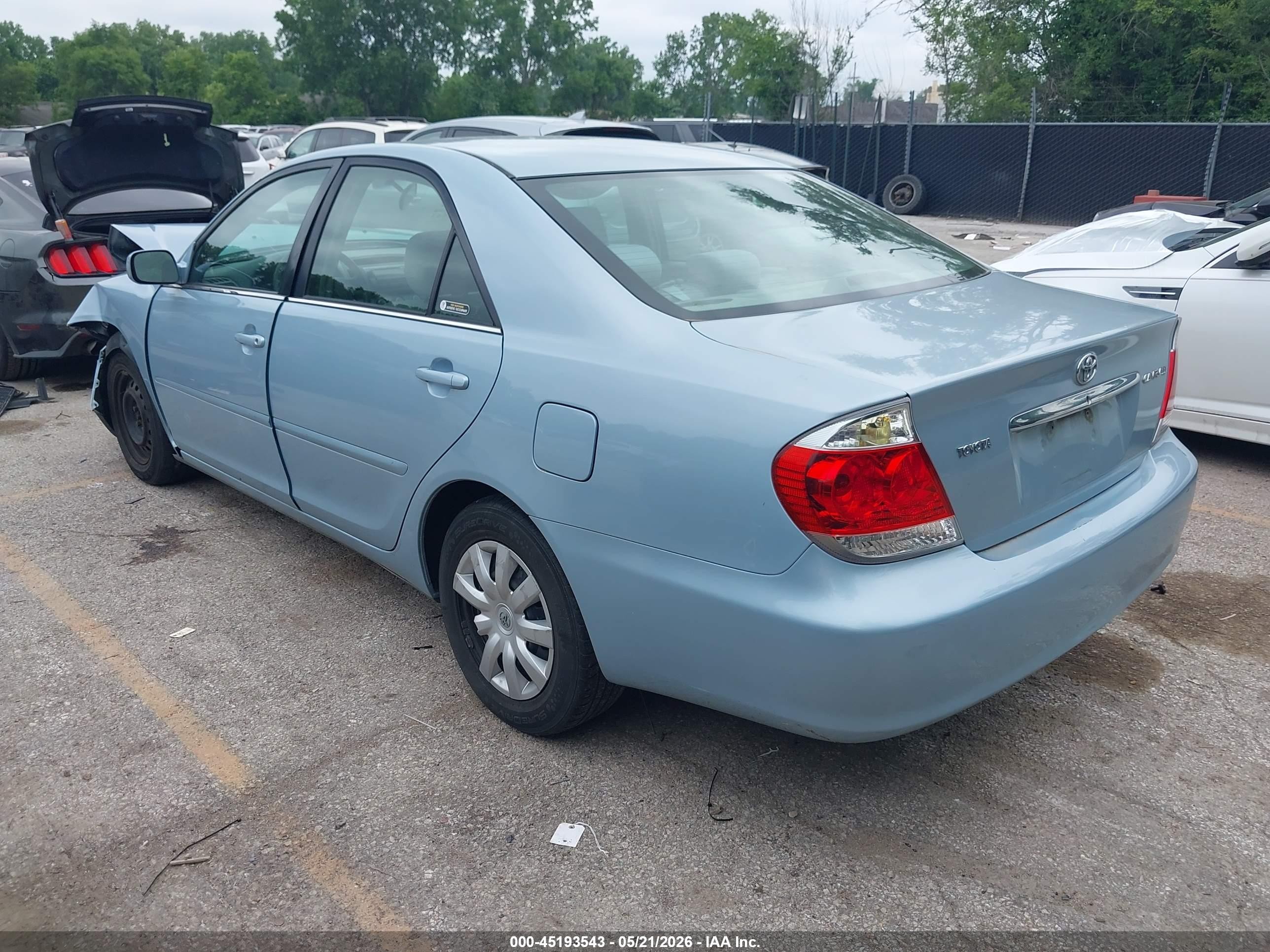 2006 Toyota Camry Le Blue vin: 4T1BE32K46U721672