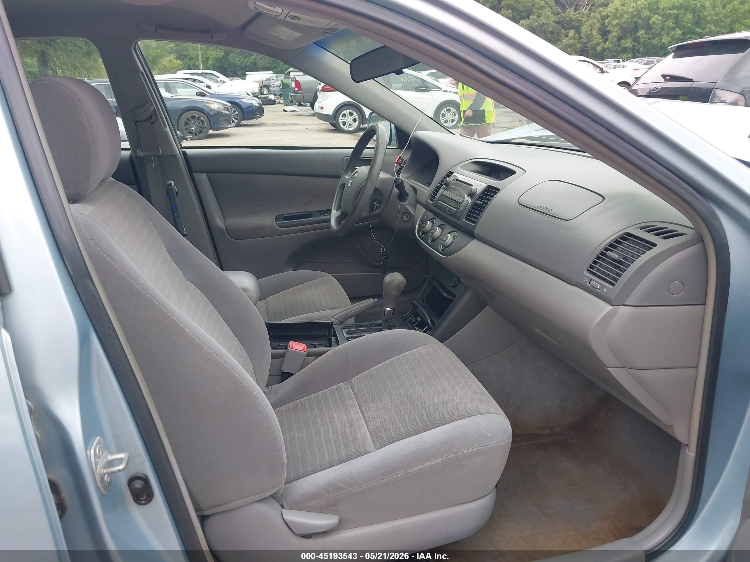 2006 Toyota Camry Le Blue vin: 4T1BE32K46U721672
