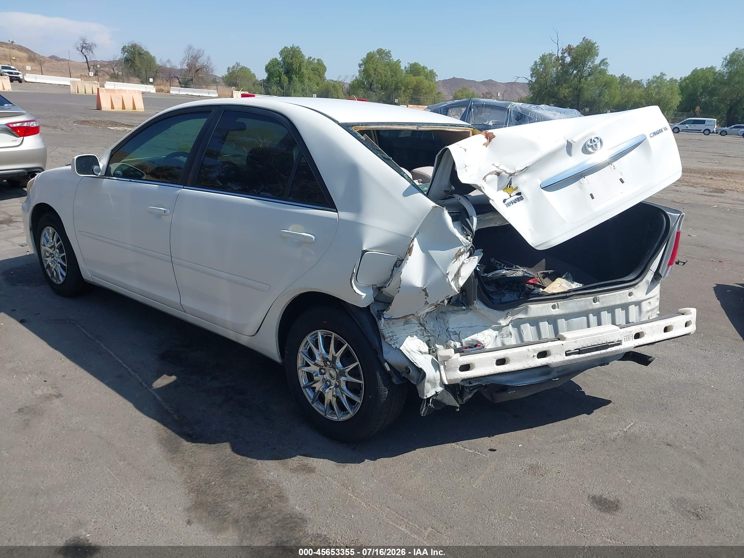 2006 Toyota Camry Le White vin: 4T1BE32K46U724426