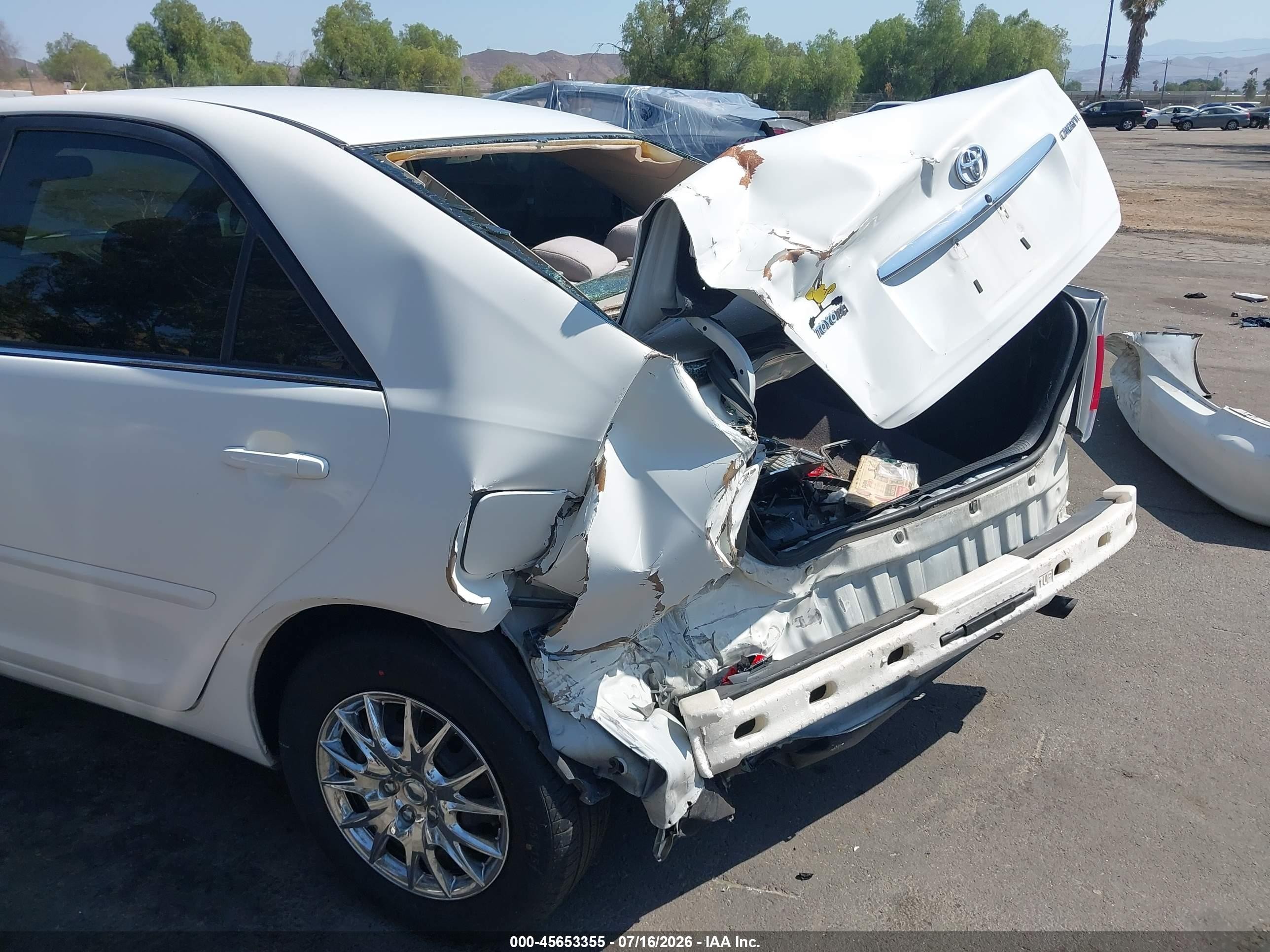 2006 Toyota Camry Le White vin: 4T1BE32K46U724426