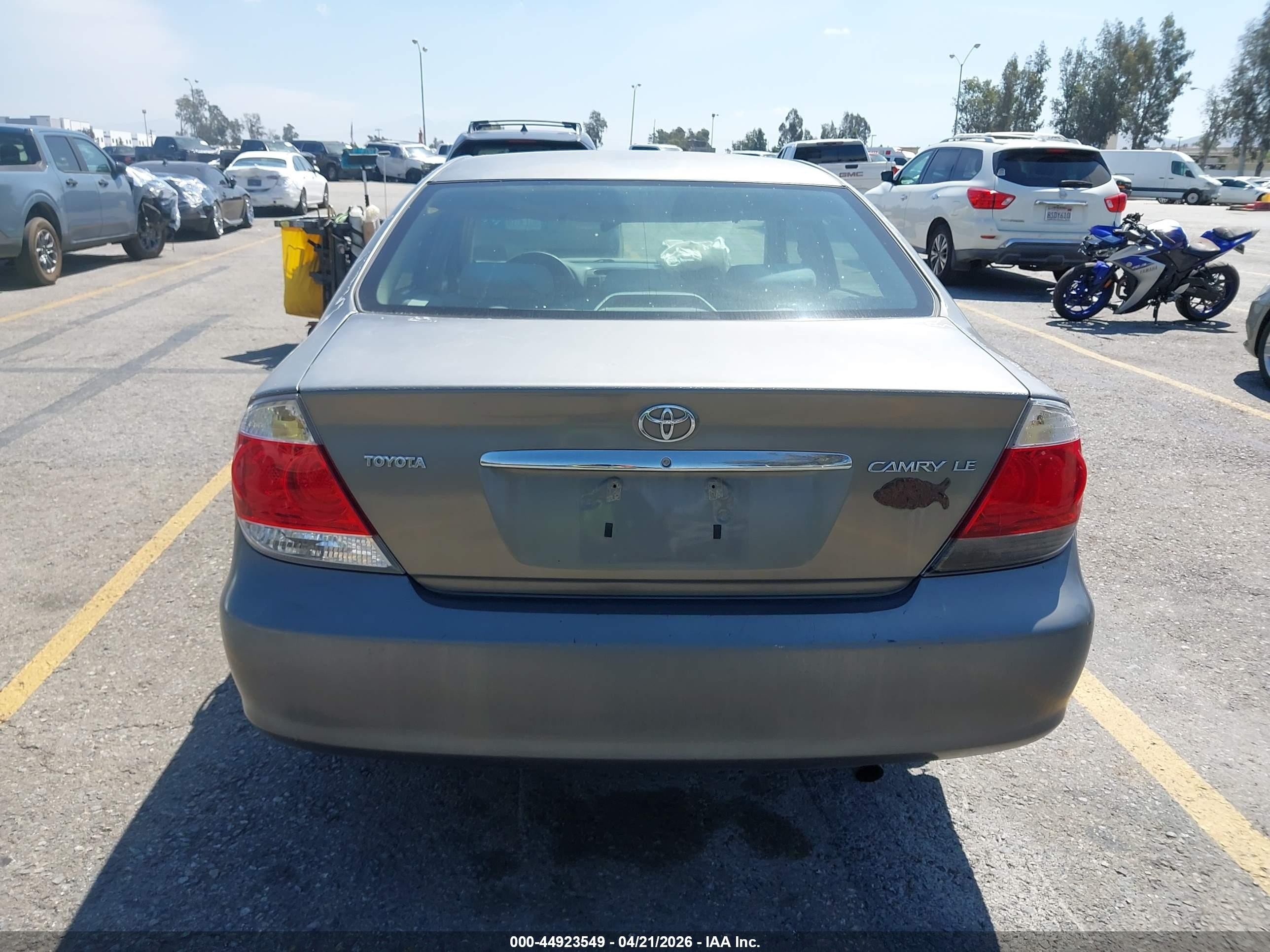 2006 Toyota Camry Le Gray vin: 4T1BE32K46U740058