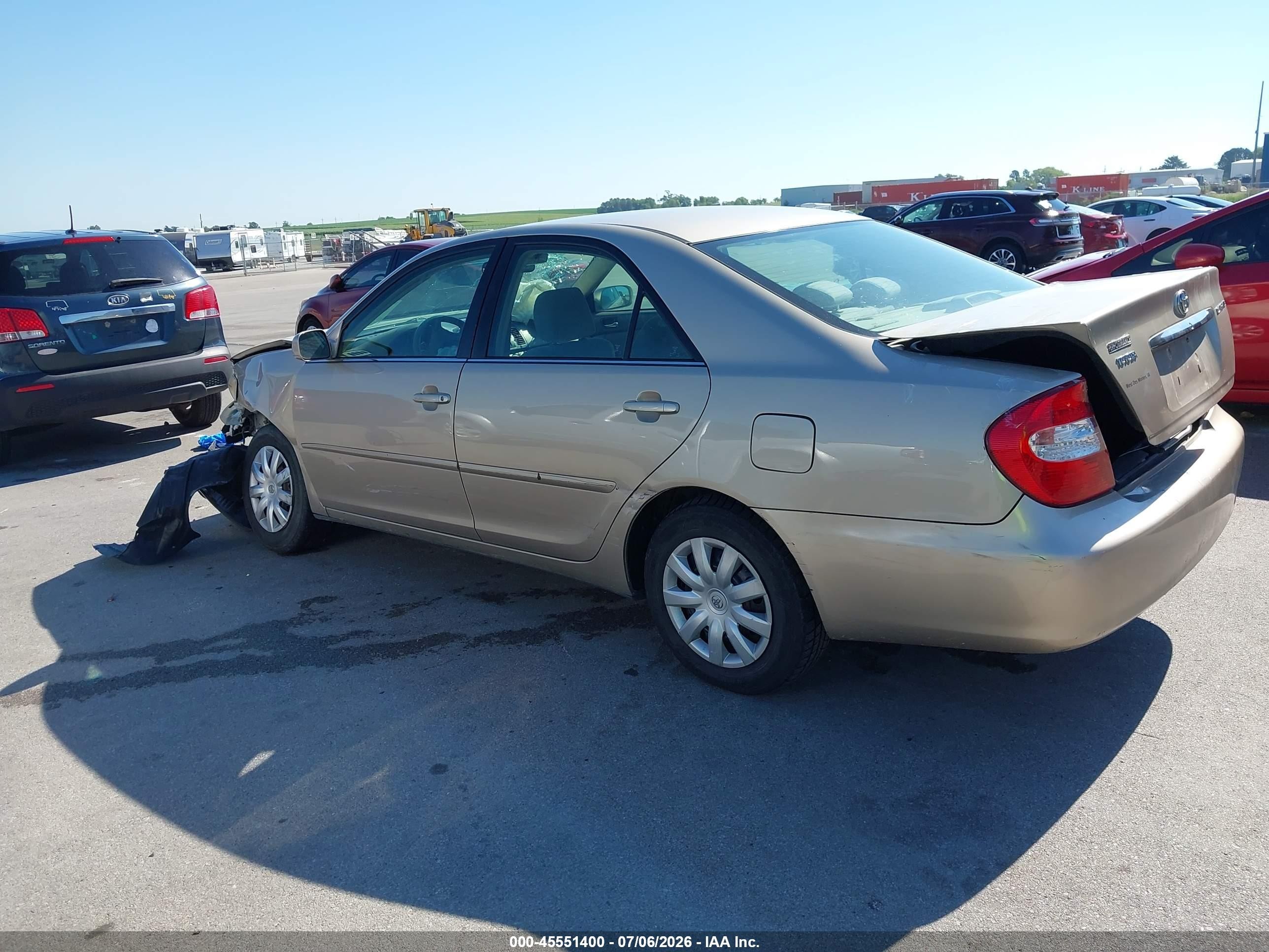2006 Toyota Camry Le Gold vin: 4T1BE32K46U747799
