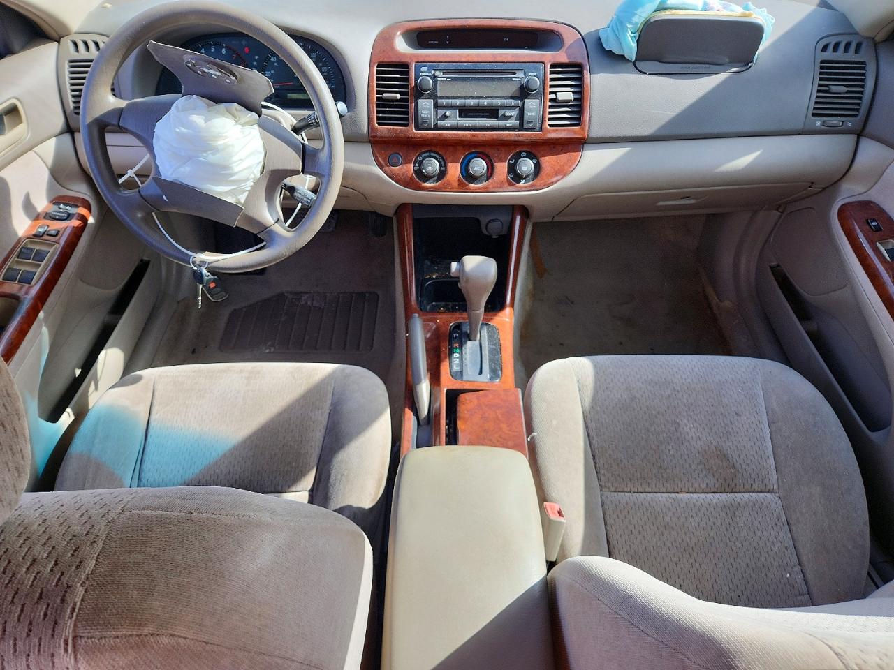 2002 Toyota Camry Le Желто-коричневый vin: 4T1BE32K52U014090