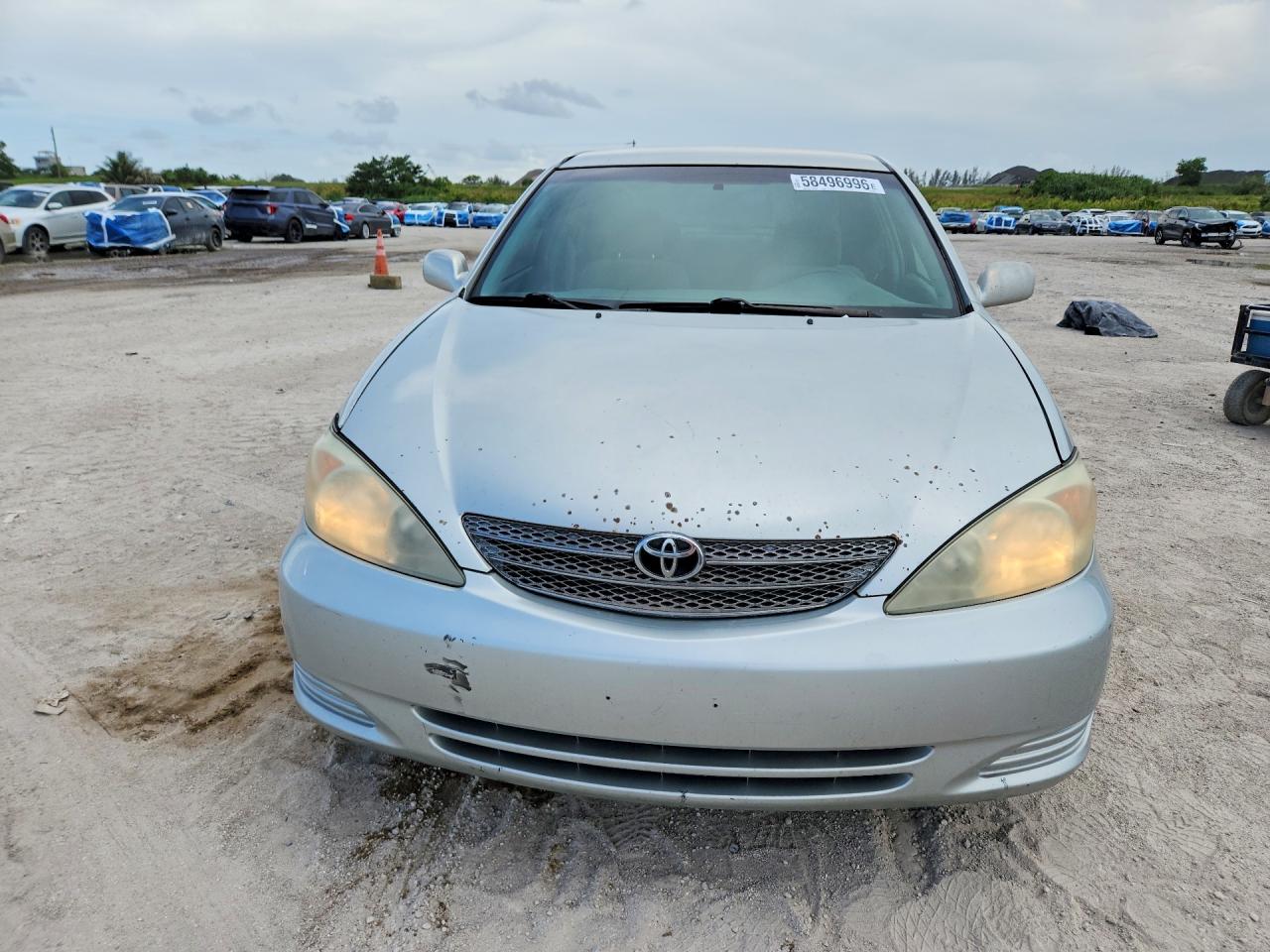 2002 Toyota Camry Le Silver vin: 4T1BE32K52U029284