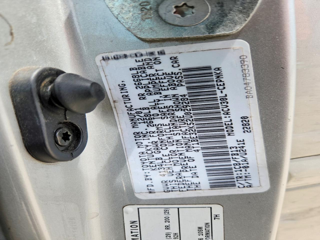 2002 Toyota Camry Le Silver vin: 4T1BE32K52U029284