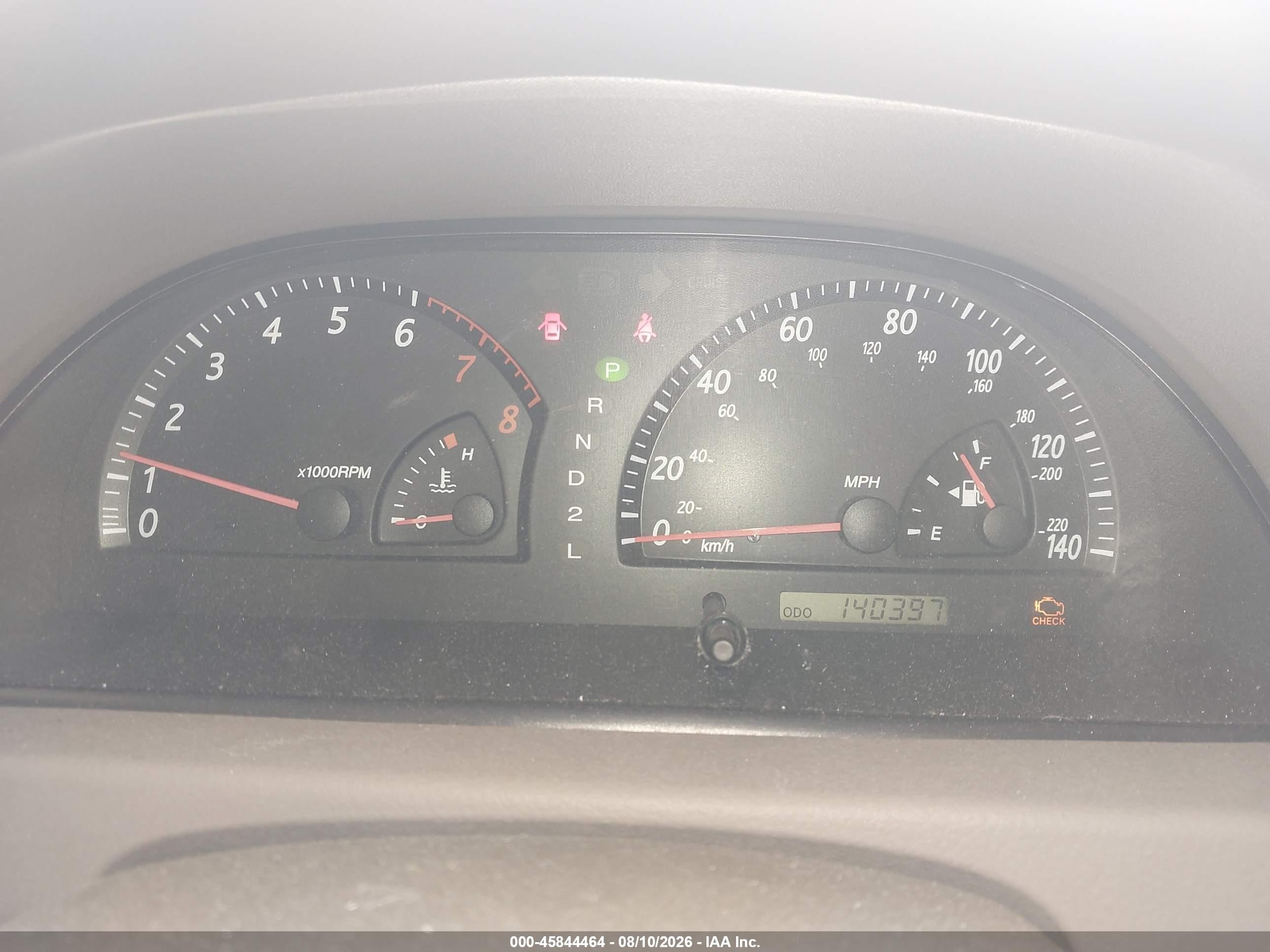 2002 Toyota Camry Le Gold vin: 4T1BE32K52U076170