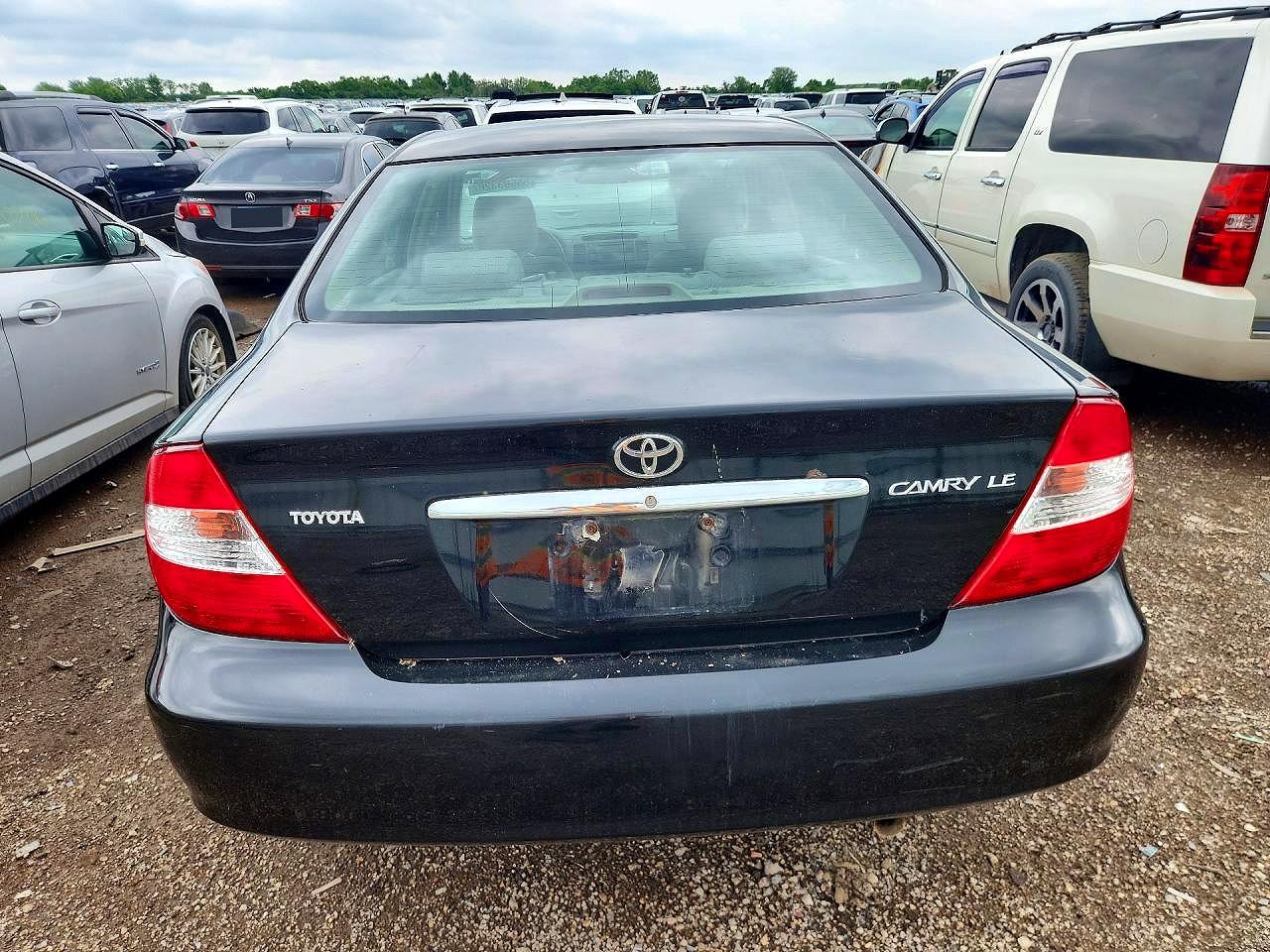 2002 Toyota Camry Le Black vin: 4T1BE32K52U076329
