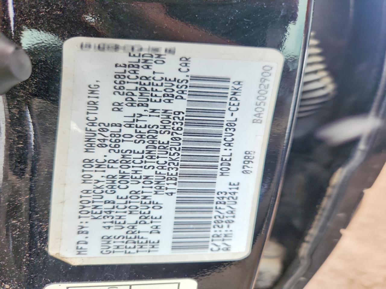 2002 Toyota Camry Le Black vin: 4T1BE32K52U076329
