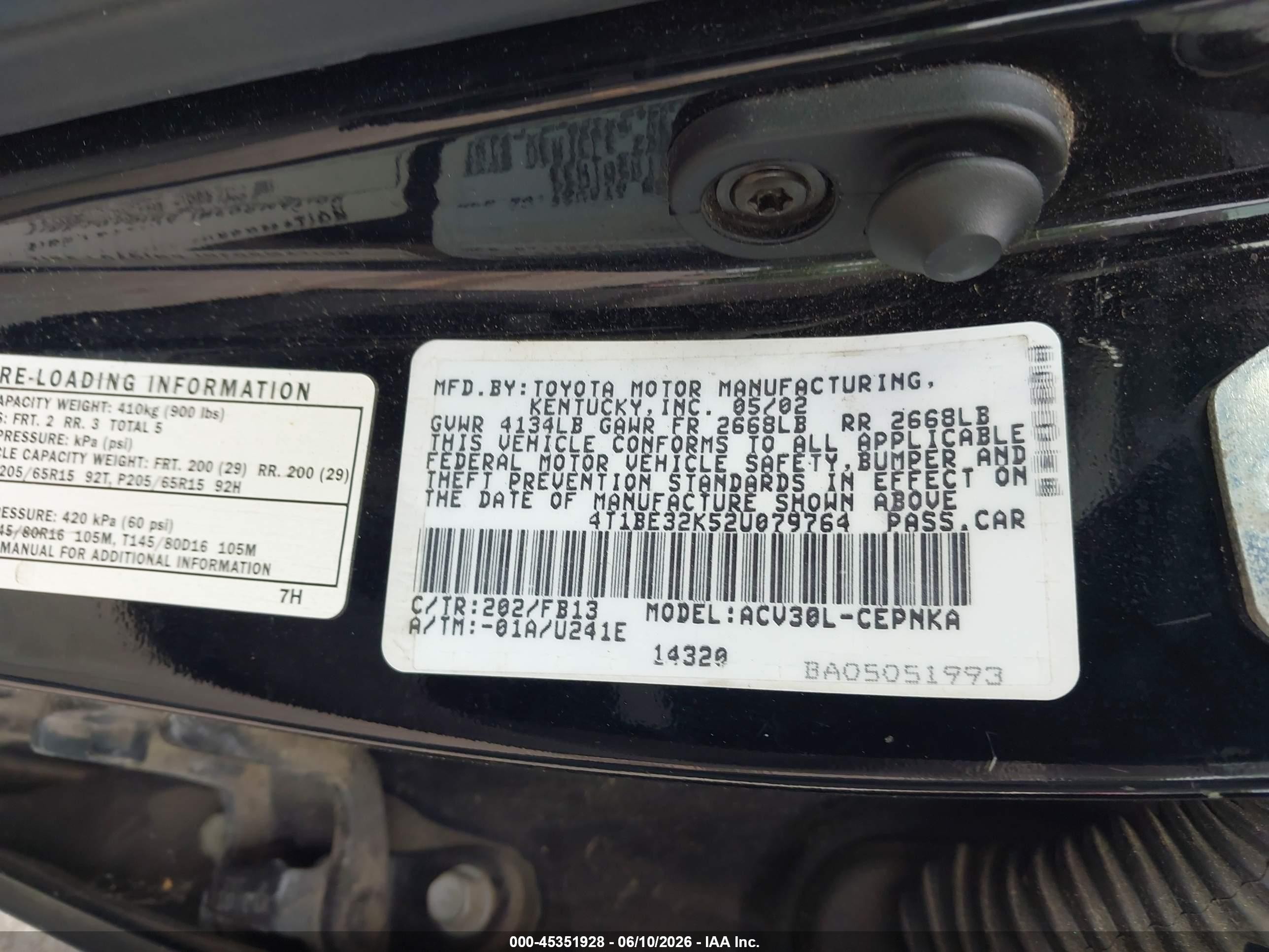 2002 Toyota Camry Le Black vin: 4T1BE32K52U079764