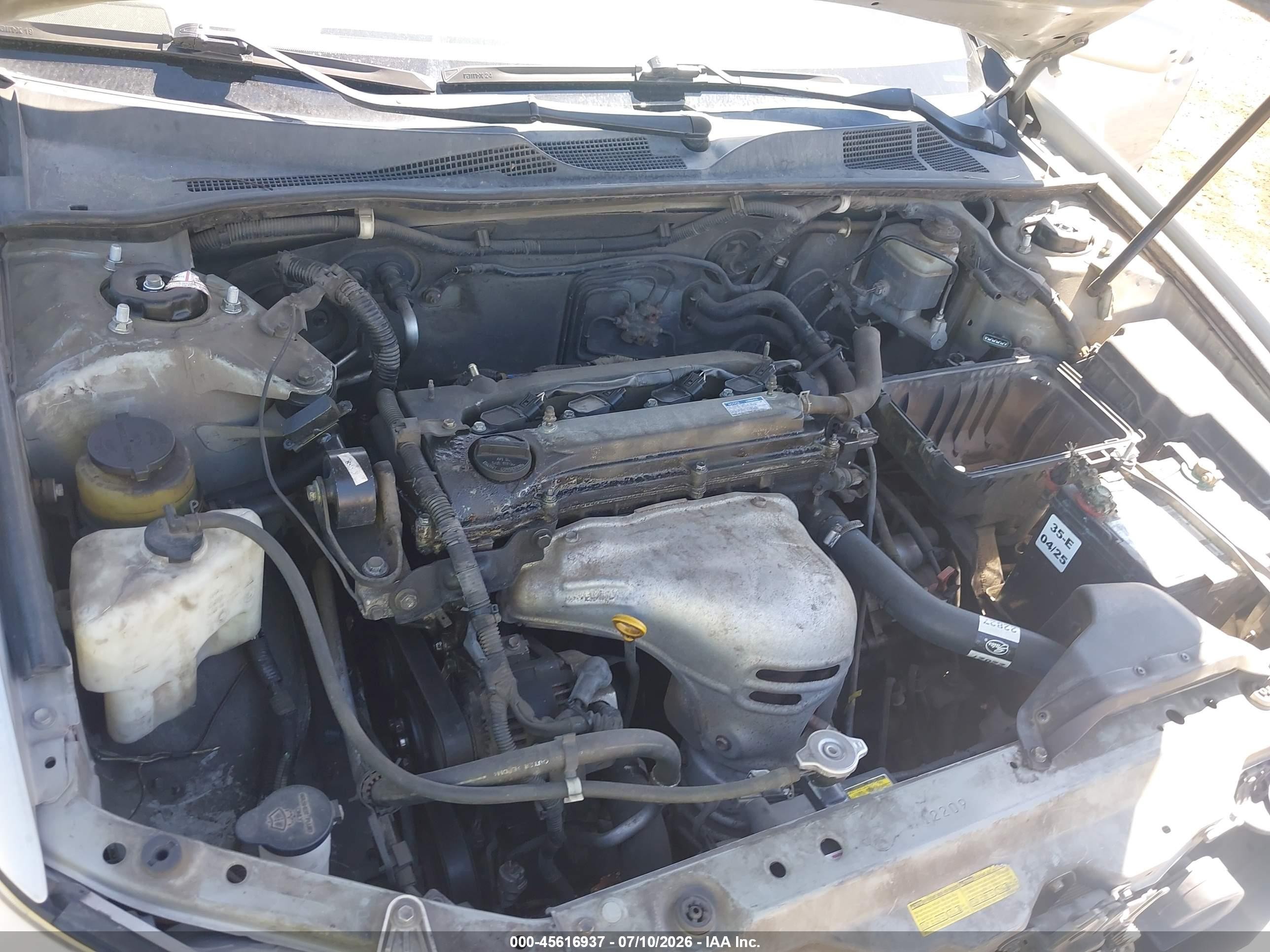 2002 Toyota Camry Le Silver vin: 4T1BE32K52U104338