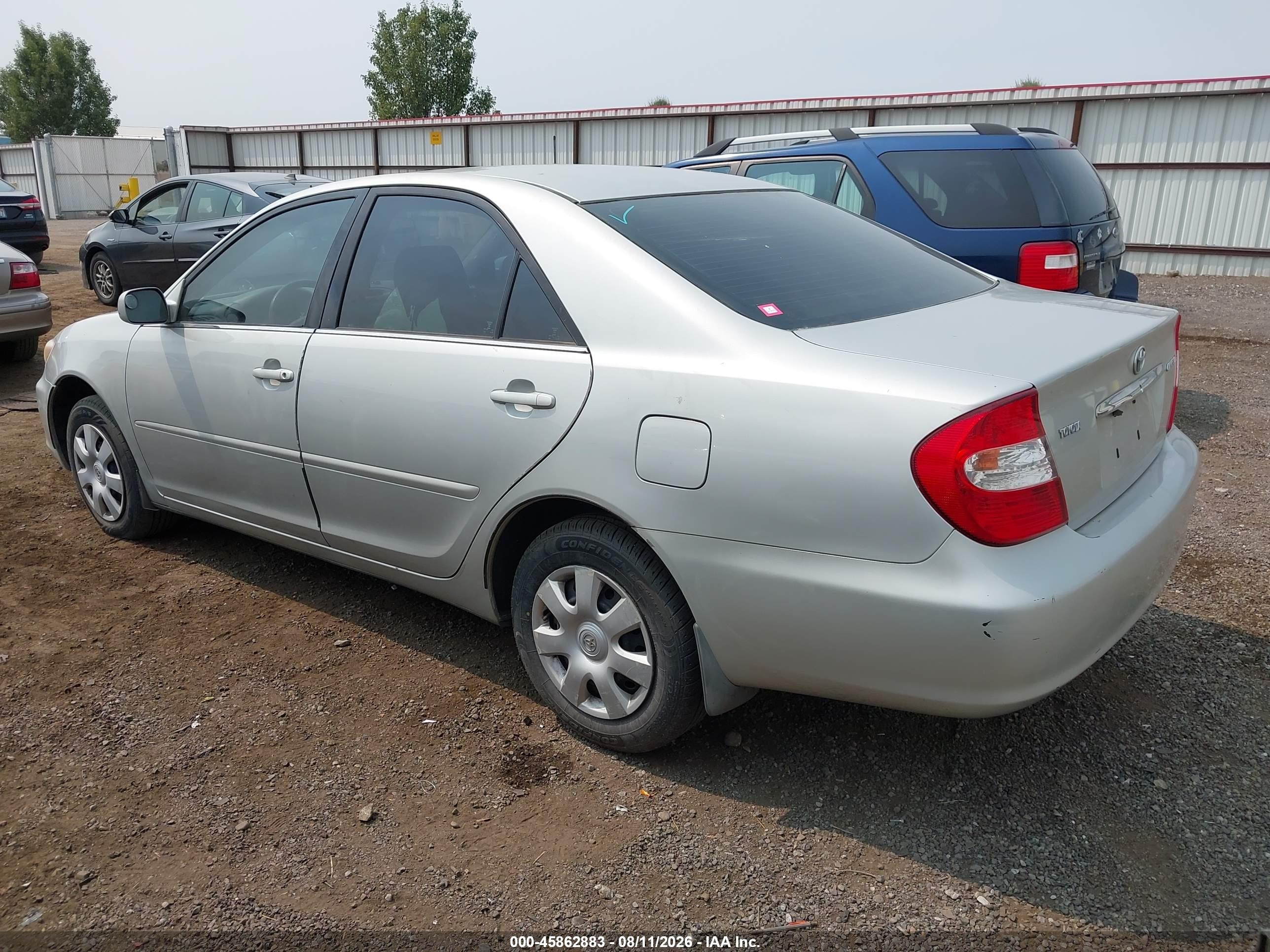 2002 Toyota Camry Le Silver vin: 4T1BE32K52U104338