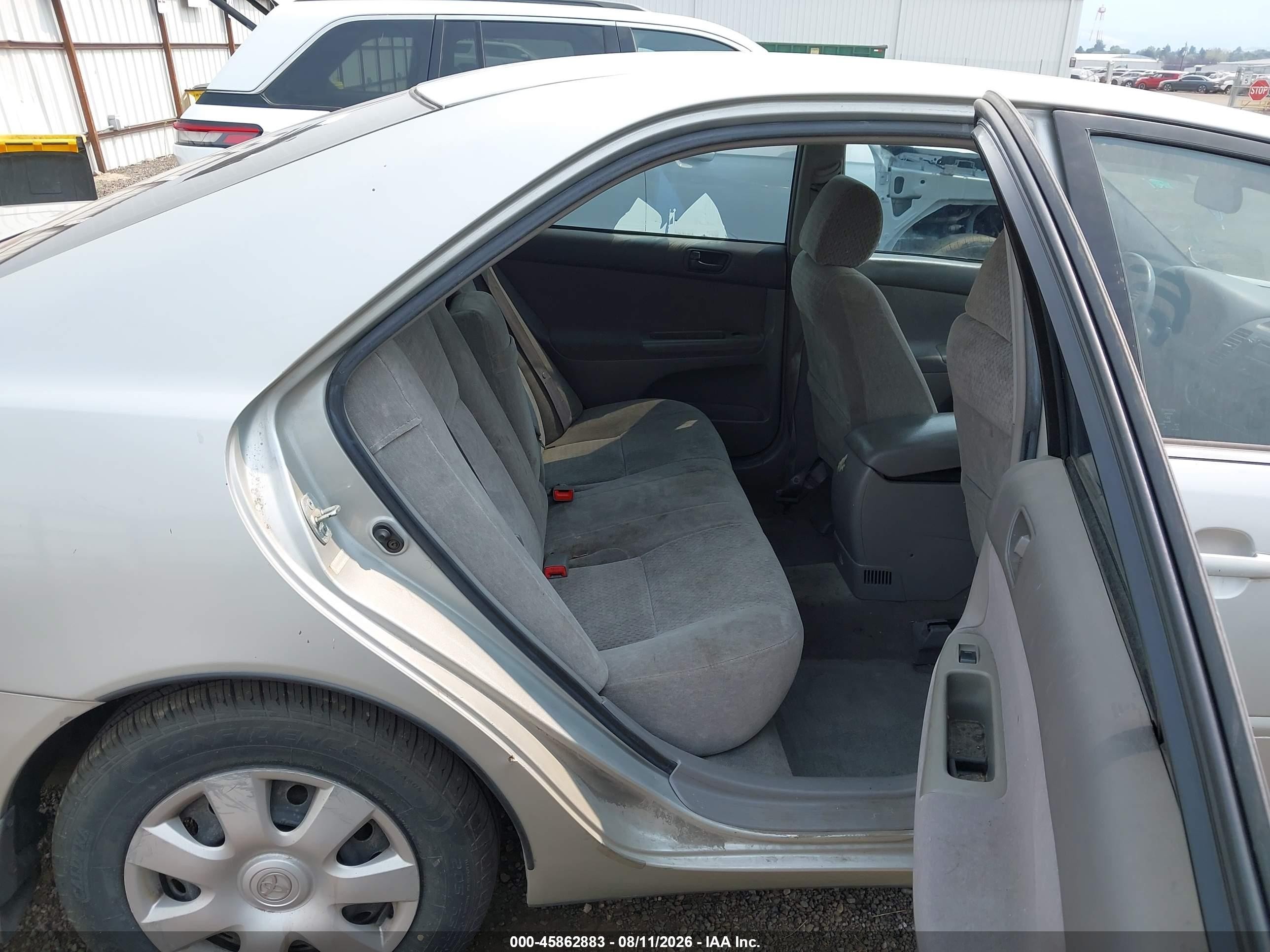 2002 Toyota Camry Le Silver vin: 4T1BE32K52U104338