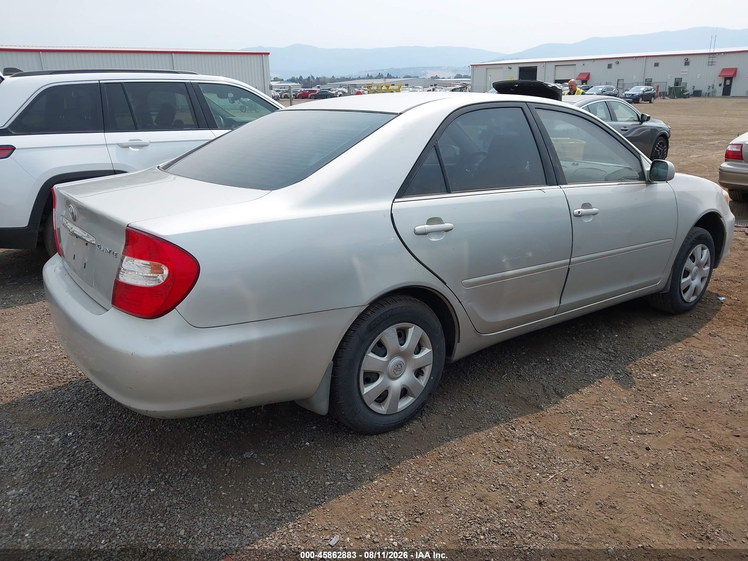 2002 Toyota Camry Le Silver vin: 4T1BE32K52U104338