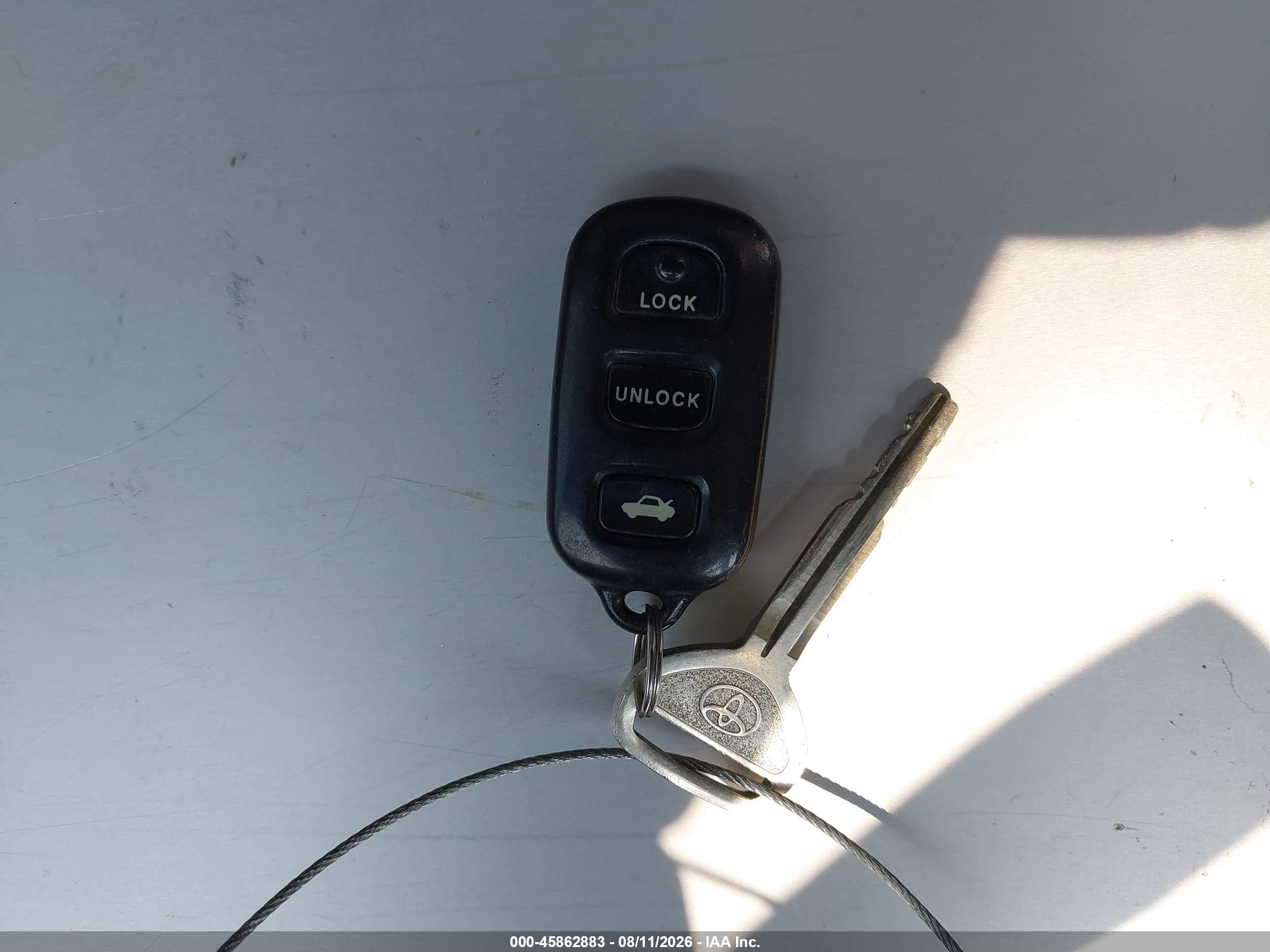 2002 Toyota Camry Le Silver vin: 4T1BE32K52U104338