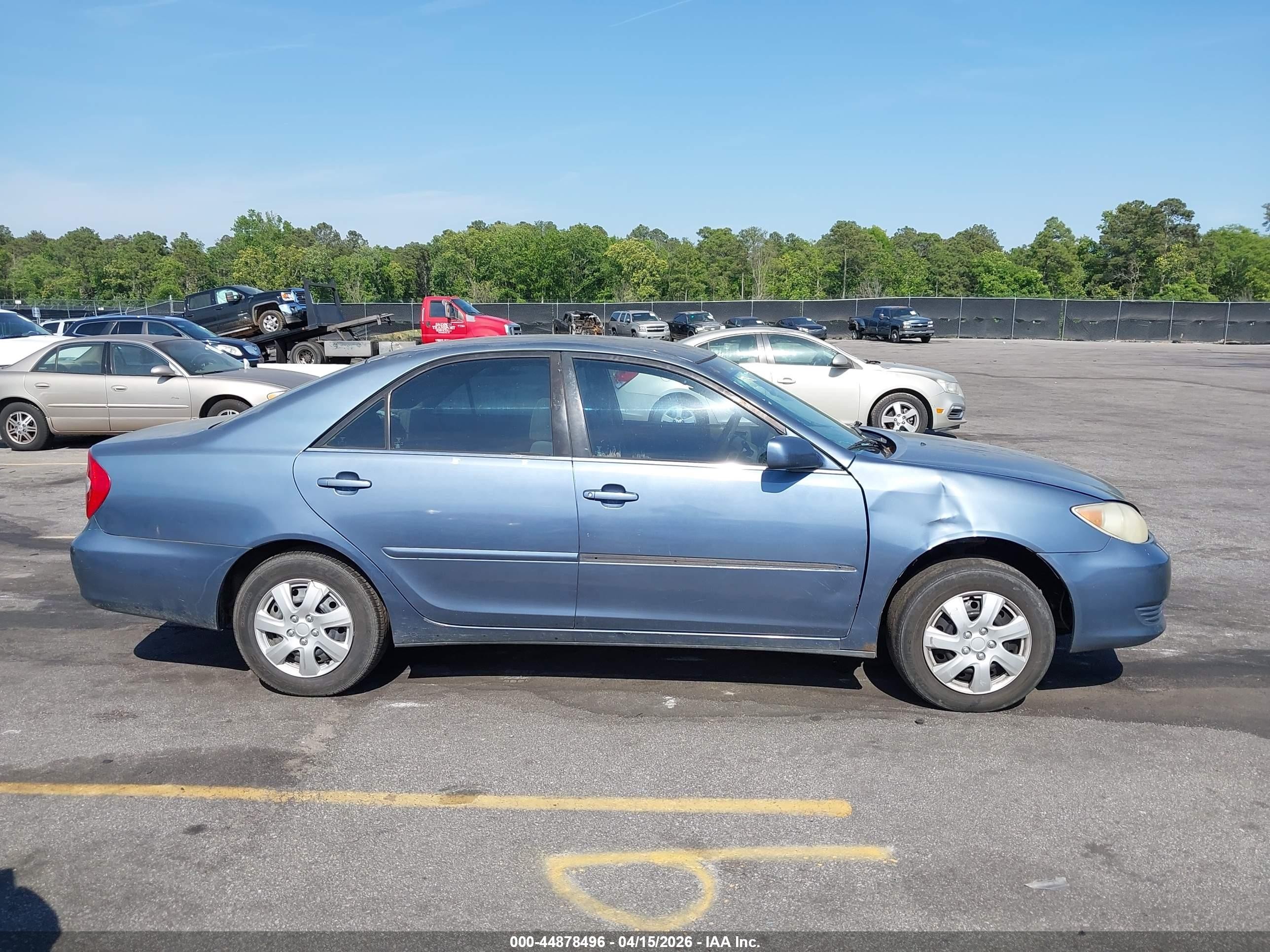 2002 Toyota Camry Le Blue vin: 4T1BE32K52U500284