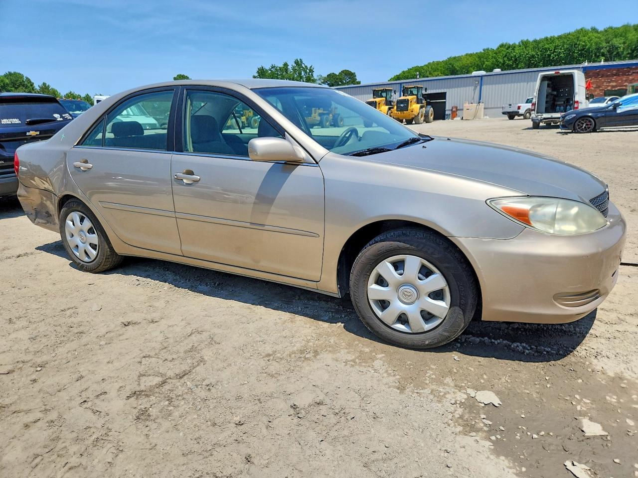 2002 Toyota Camry Le Tan vin: 4T1BE32K52U505663