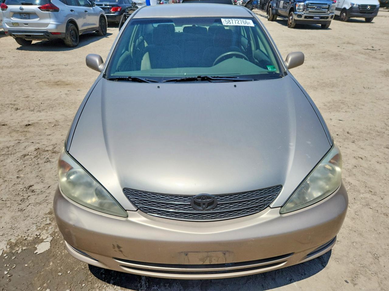 2002 Toyota Camry Le Tan vin: 4T1BE32K52U505663
