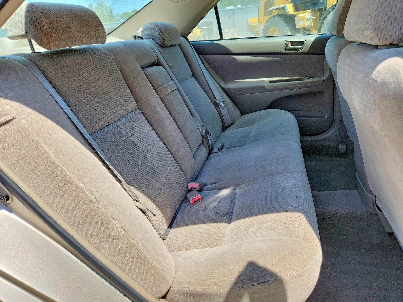 2002 Toyota Camry Le Tan vin: 4T1BE32K52U505663