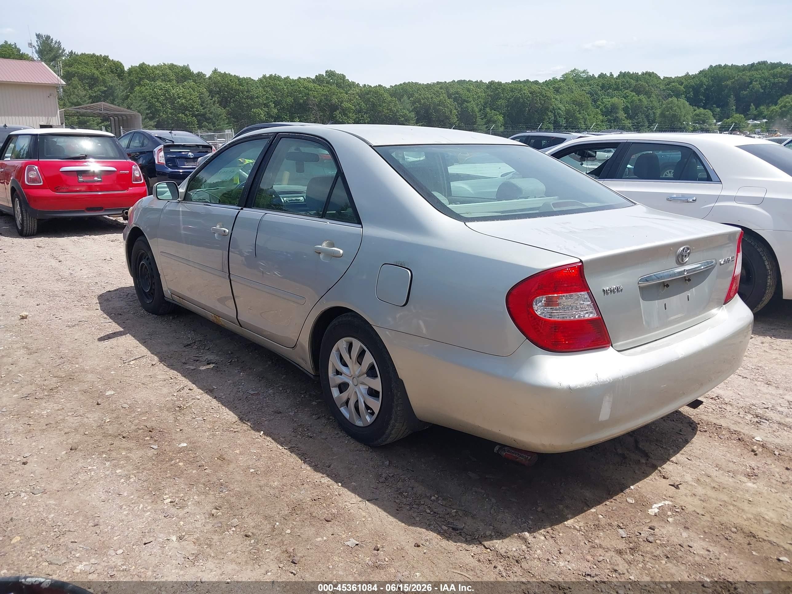 2002 Toyota Camry Le Silver vin: 4T1BE32K52U525072