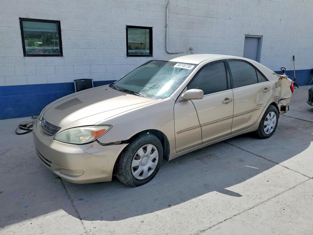 2002 Toyota Corolla Gold vin: 4T1BE32K52U567015