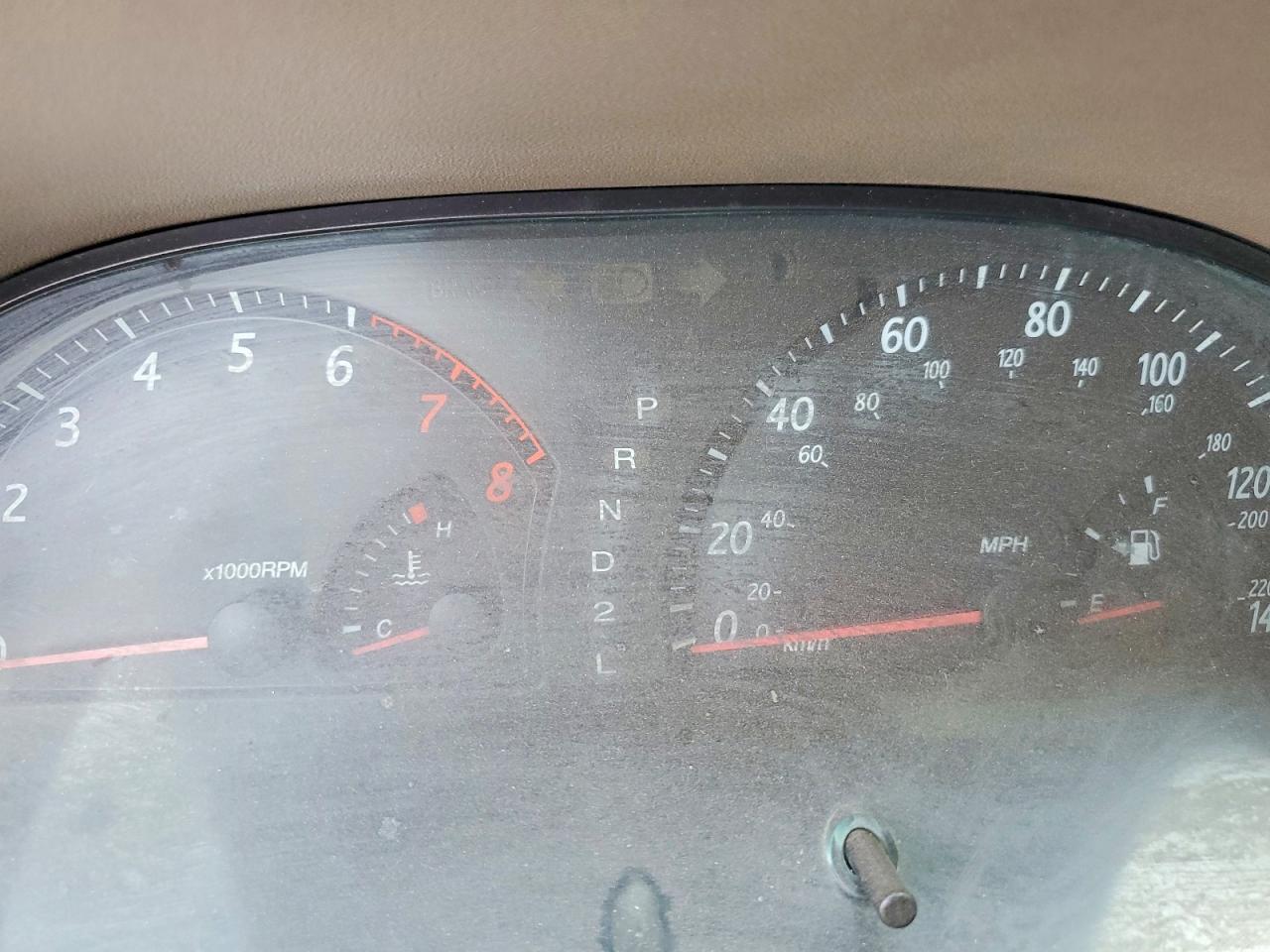 2002 Toyota Corolla Золотой vin: 4T1BE32K52U567015
