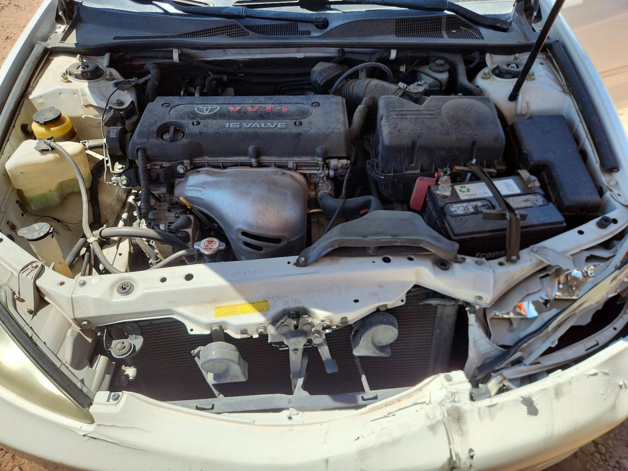 2003 Toyota Camry Le White vin: 4T1BE32K53U128429