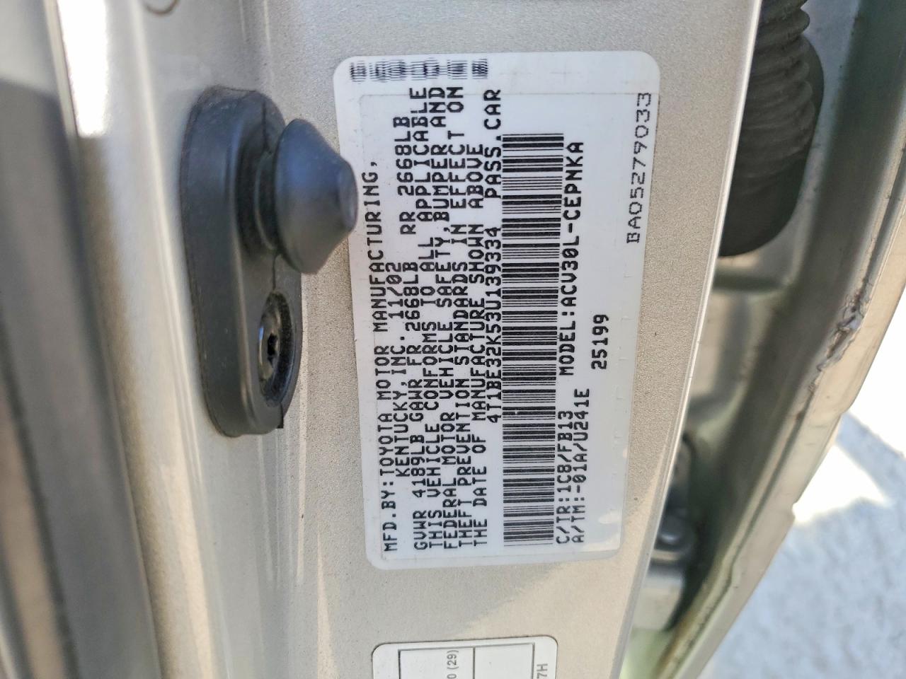 2003 Toyota Camry Le Silver vin: 4T1BE32K53U139334