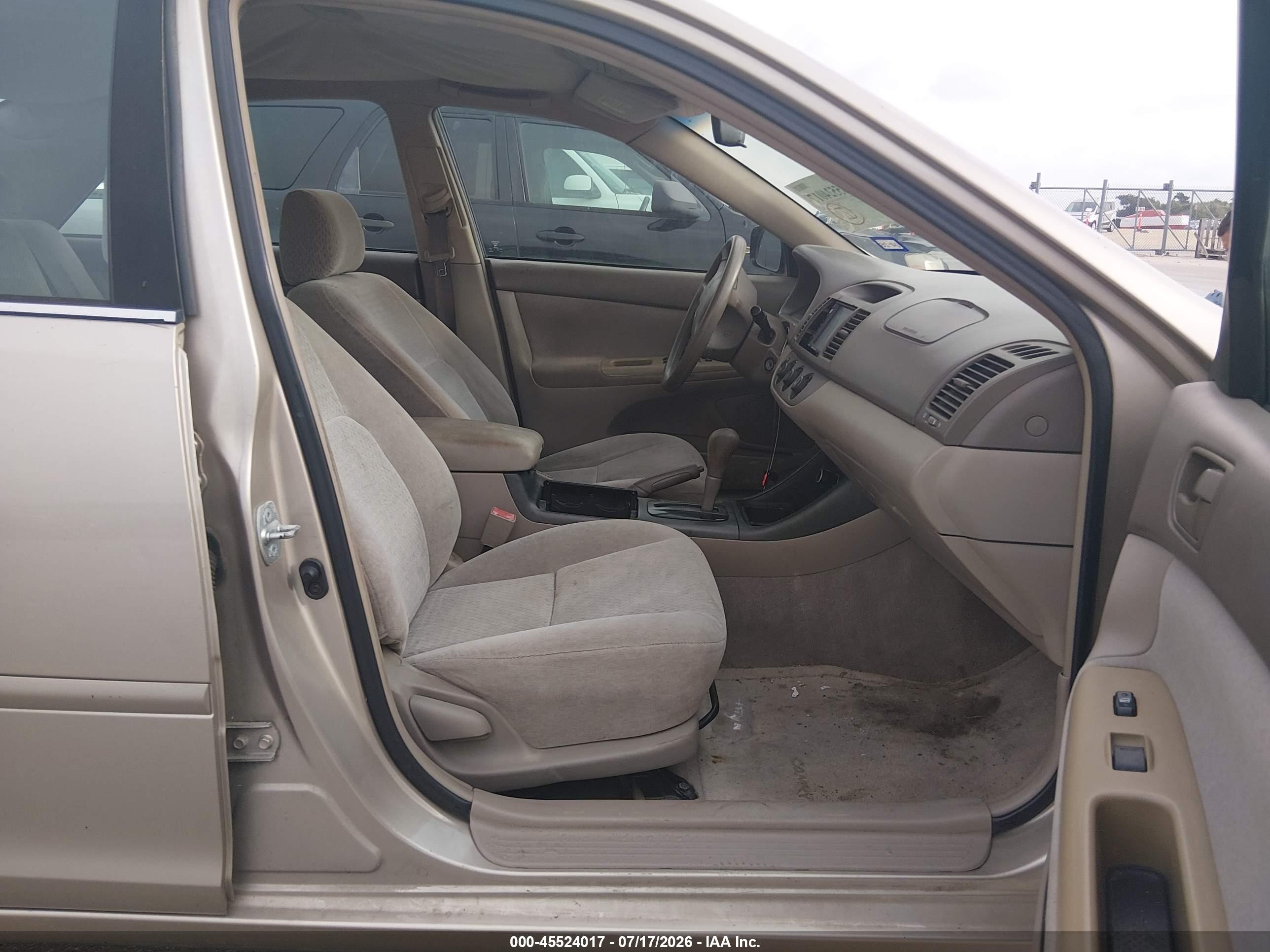 2003 Toyota Camry Le Beige vin: 4T1BE32K53U223508