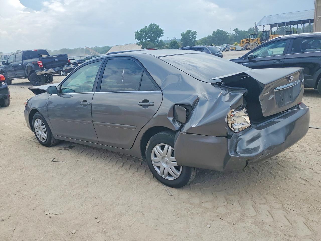 2003 Toyota Camry Le Gray vin: 4T1BE32K53U645617