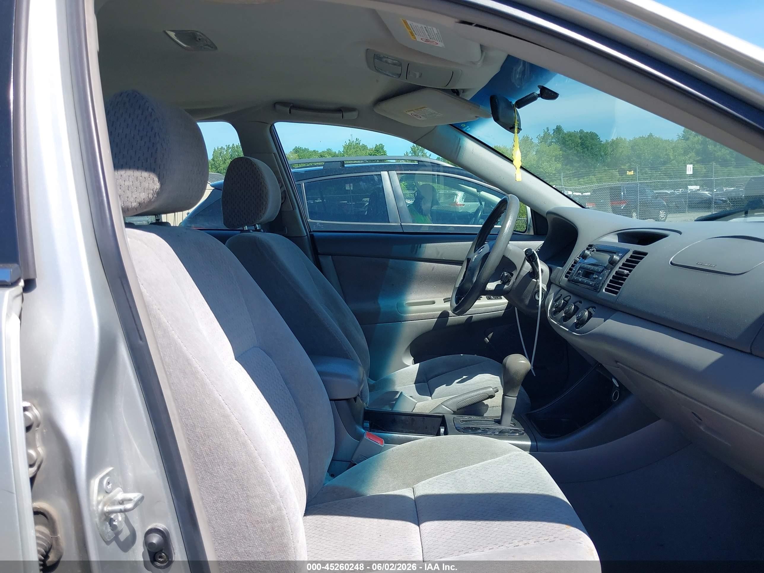 2003 Toyota Camry Le Silver vin: 4T1BE32K53U657556