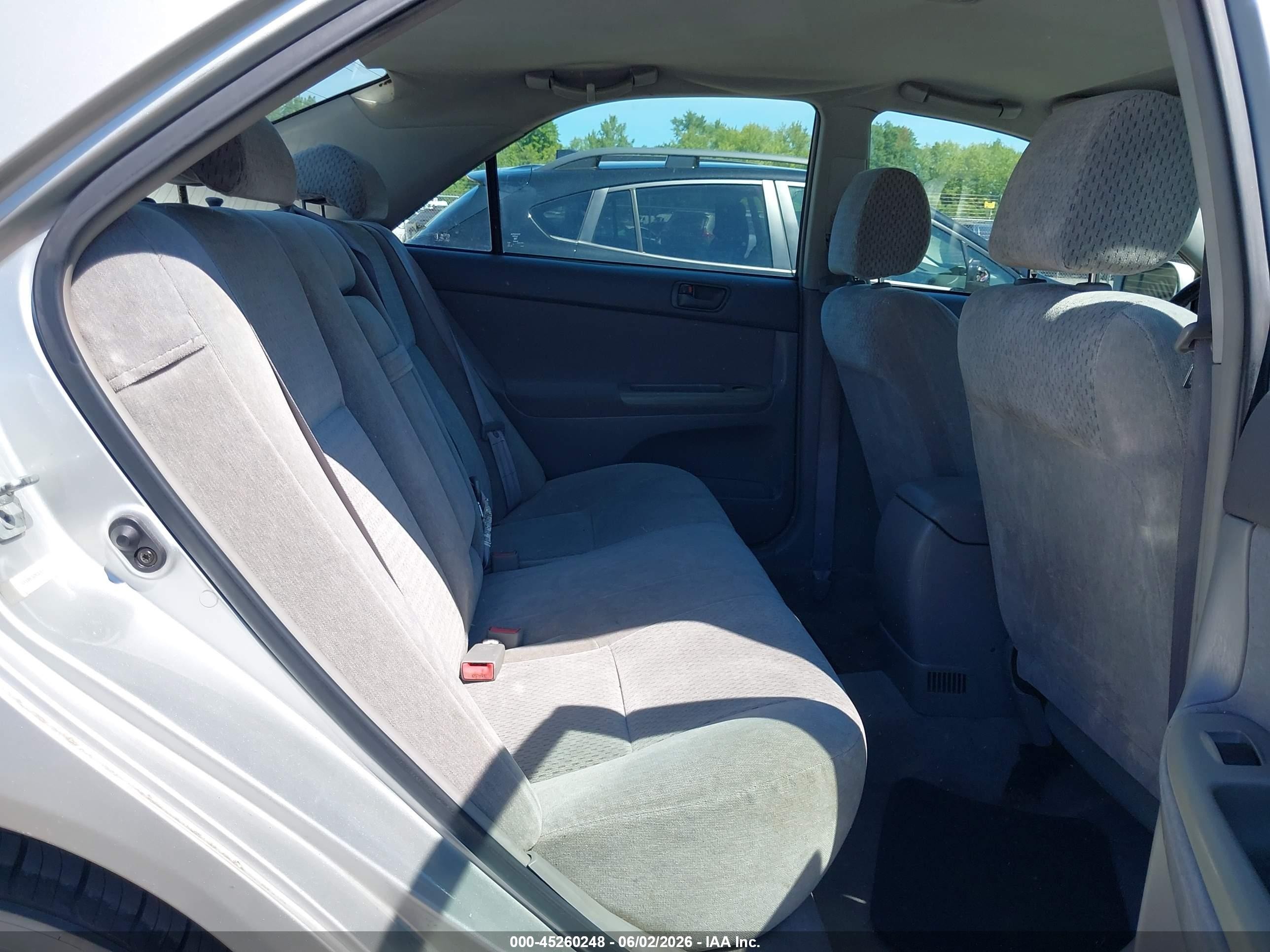 2003 Toyota Camry Le Silver vin: 4T1BE32K53U657556