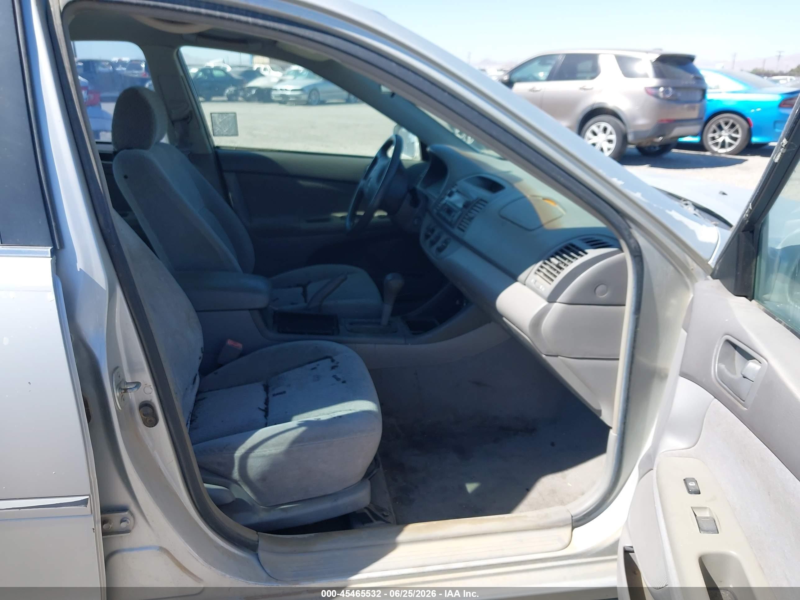 2003 Toyota Camry Le Silver vin: 4T1BE32K53U695398