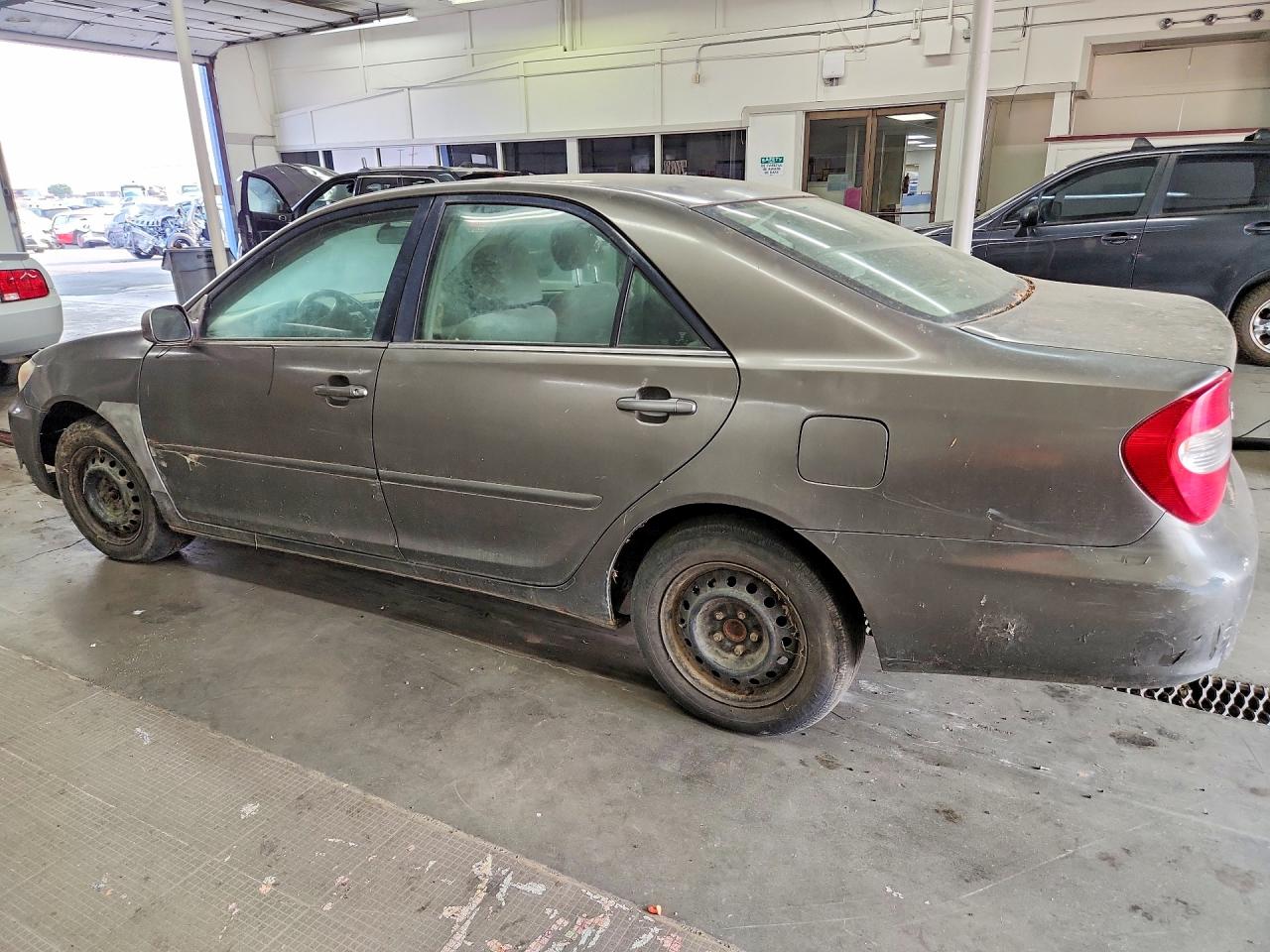 2003 Toyota Camry Le Charcoal vin: 4T1BE32K53U734443