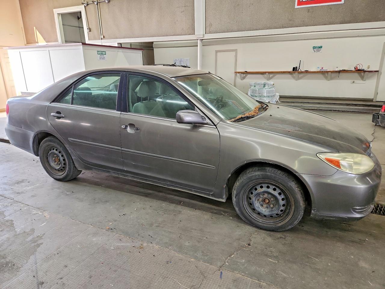 2003 Toyota Camry Le Charcoal vin: 4T1BE32K53U734443